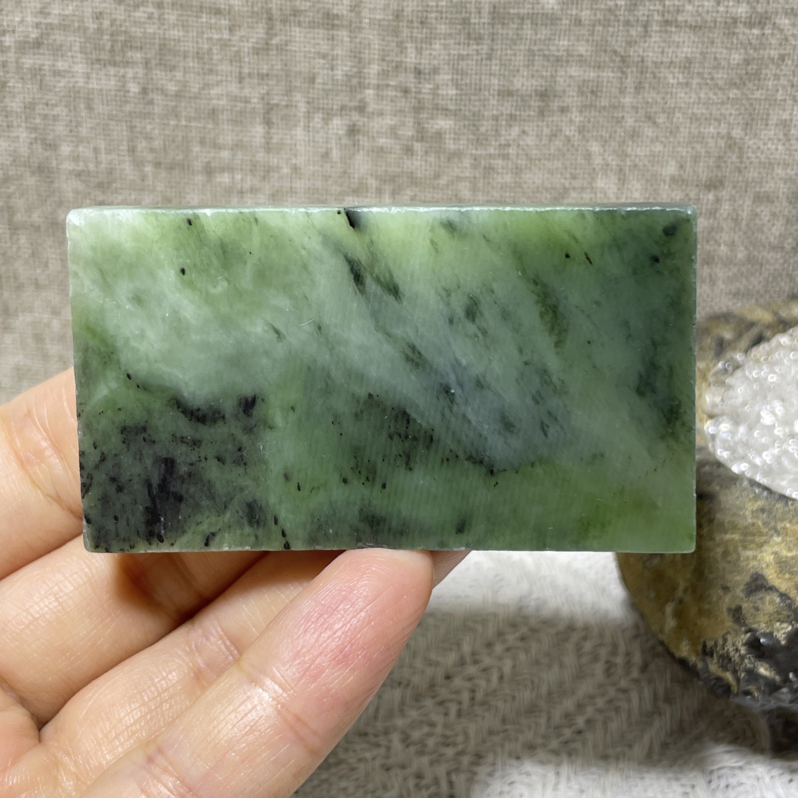 61g Natural Nephrite Jade Raw Rough Mineral Specimen Stone H2214