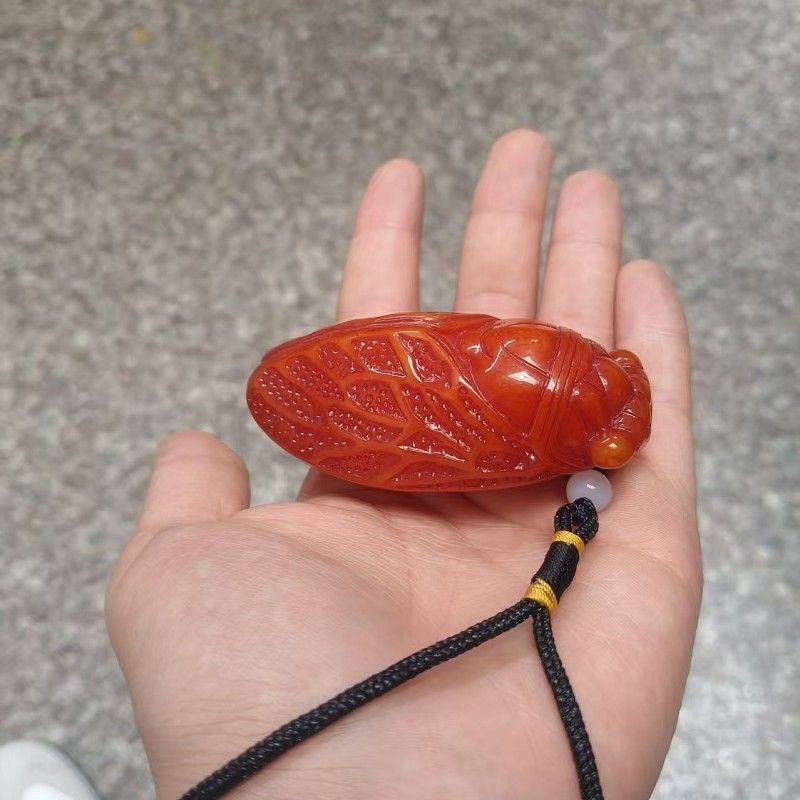Resin Beeswax Cicada Carved Retro Style Ornament Collectible 82x40x35mm