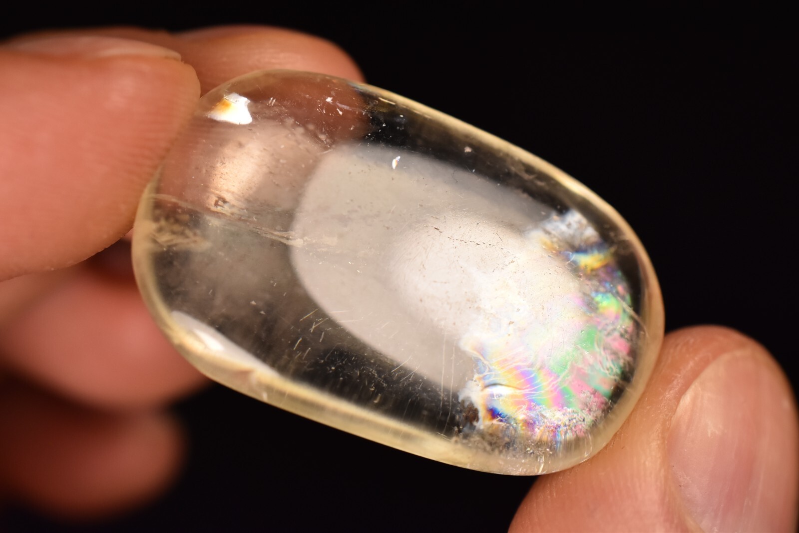 *YELLOW OPTICAL CALCITE* Palm Stone 3.8cm 14.5g Clear Flat Thumb Healing Crystal
