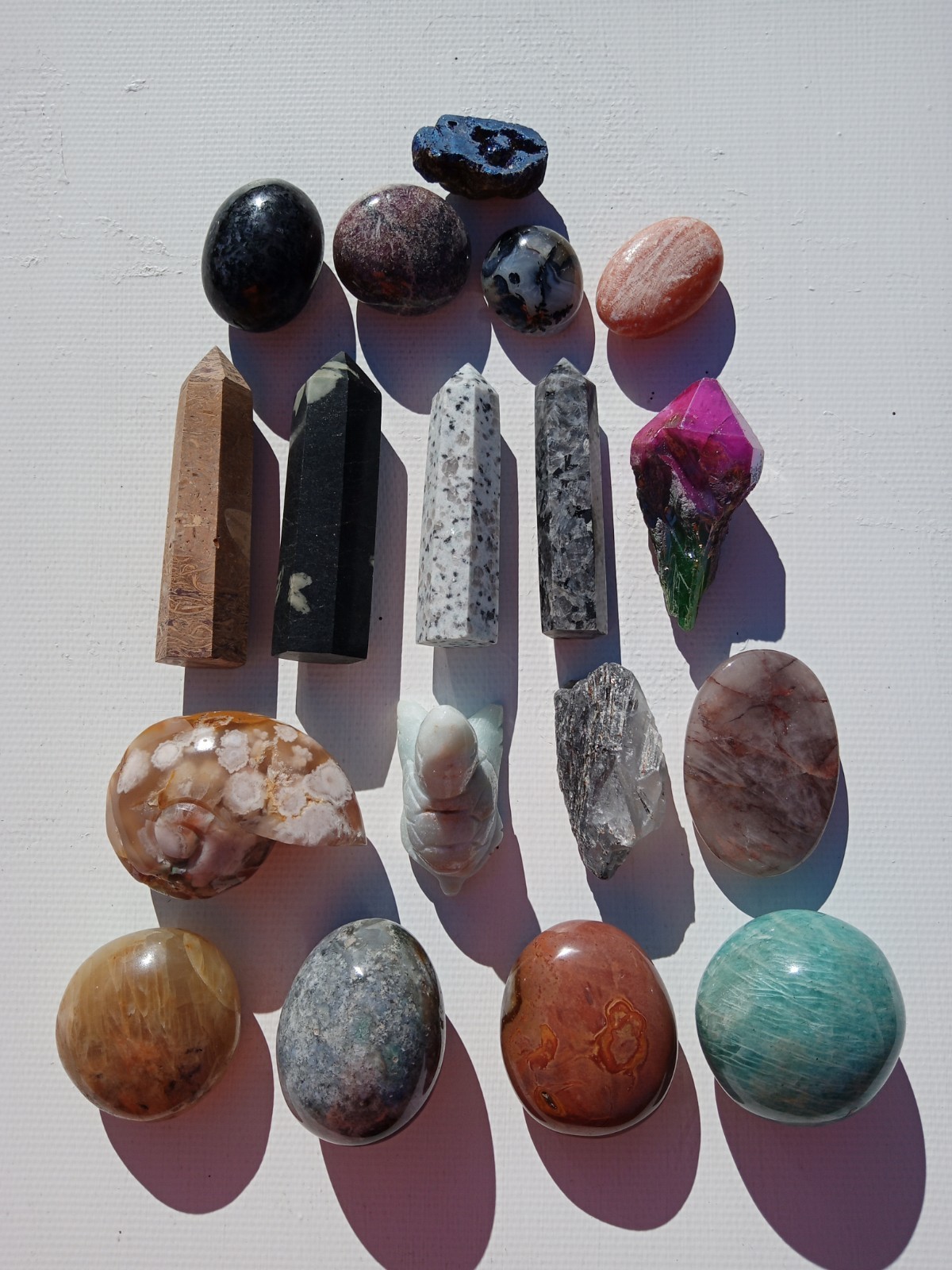 18 Mixed Gemstone Palm Stones, Obelisk, Crystals, Animals Jaspers, Agate, 3 Lbs!