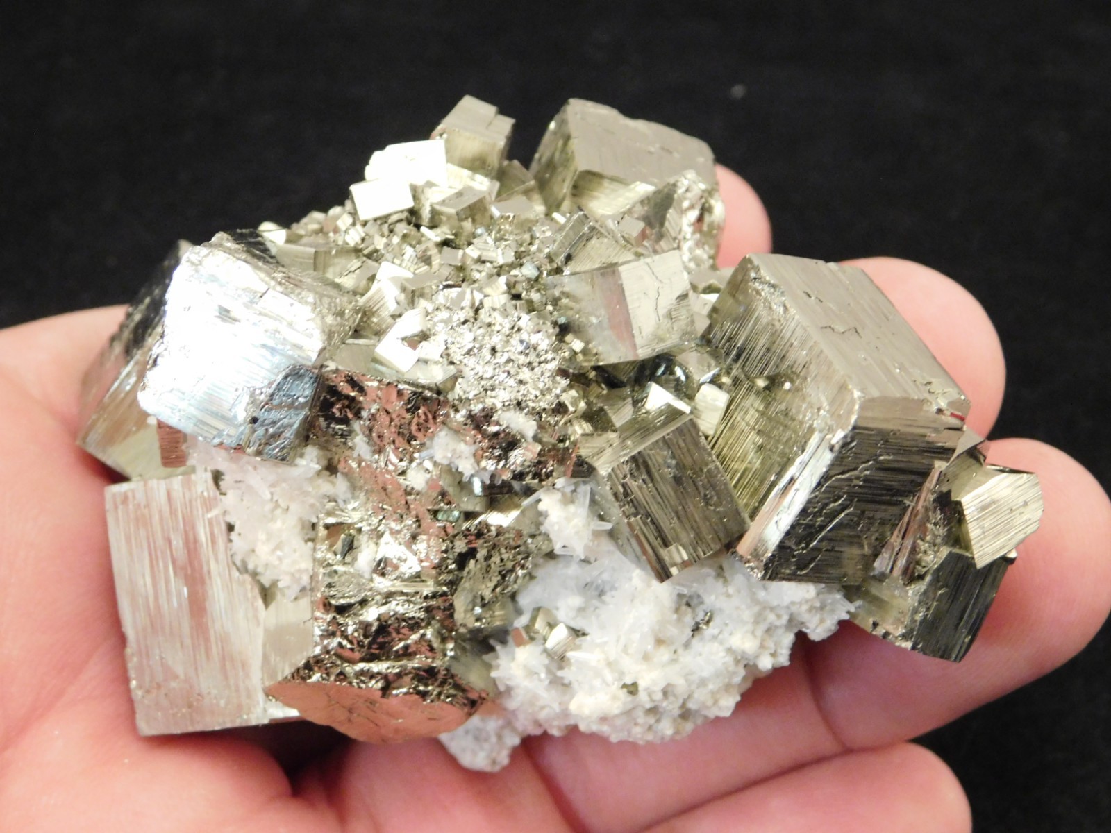 wOw! Larger! Super Nice! PYRITE Crystal CUBE Cluster Huanzala Mine Peru 247gr