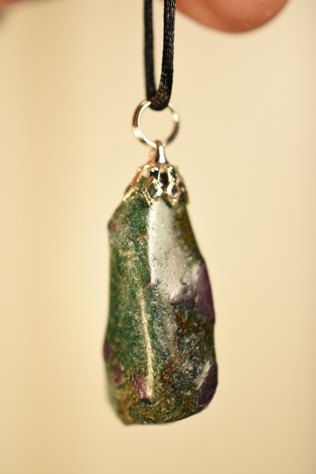 *RUBY FUCHSITE* Pendant 3.5cm 8.5g +Cord Natural Stone Australian Made
