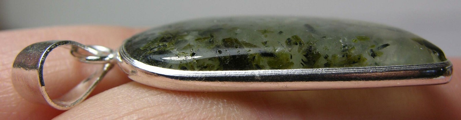 #11 India 100% Natural 37.60ct Tourmaline Prehnite Cabochon Pendant 7.50g 35mm