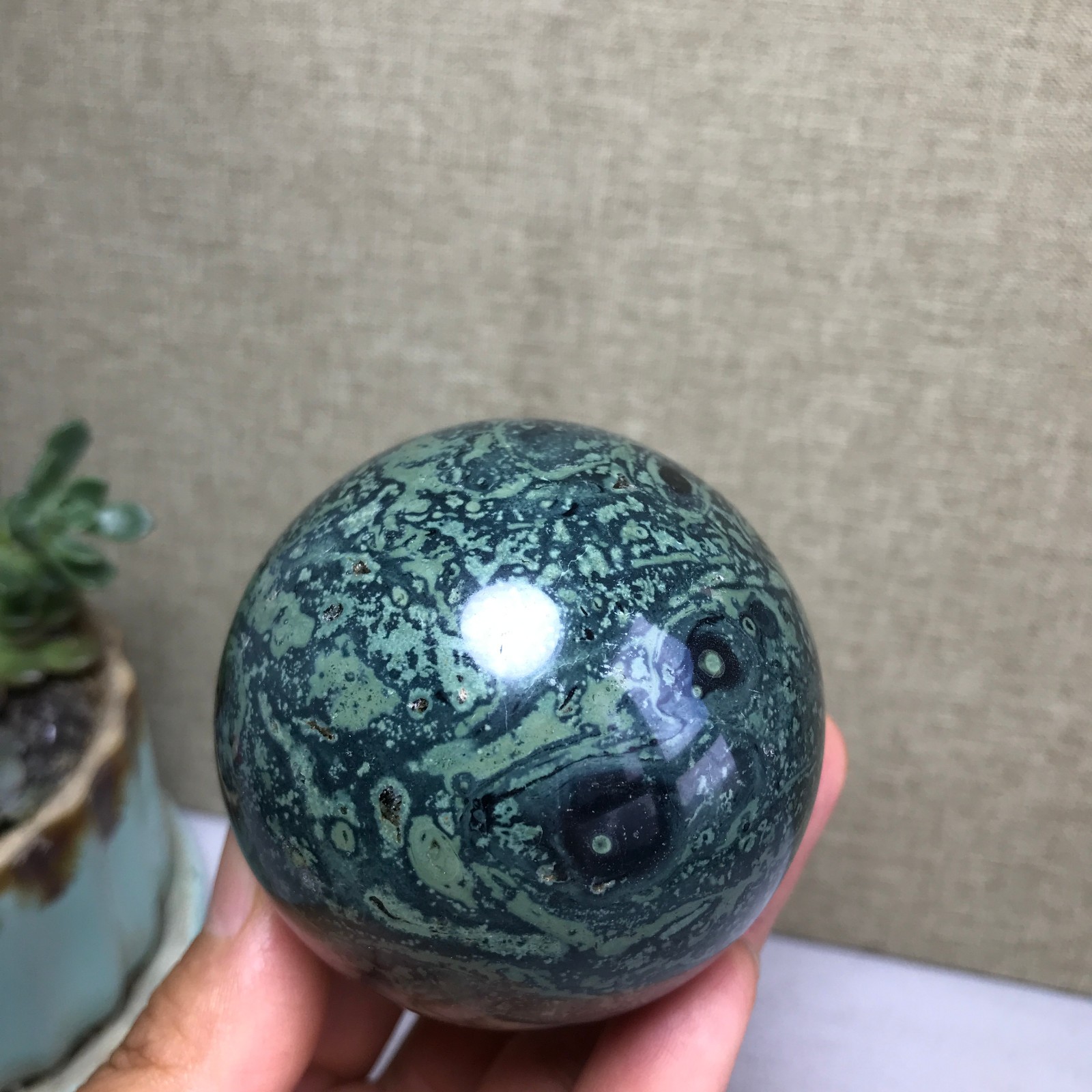 Top Natural Green Kambaba jasper quartz crystal sphere ball healing 328g A4813