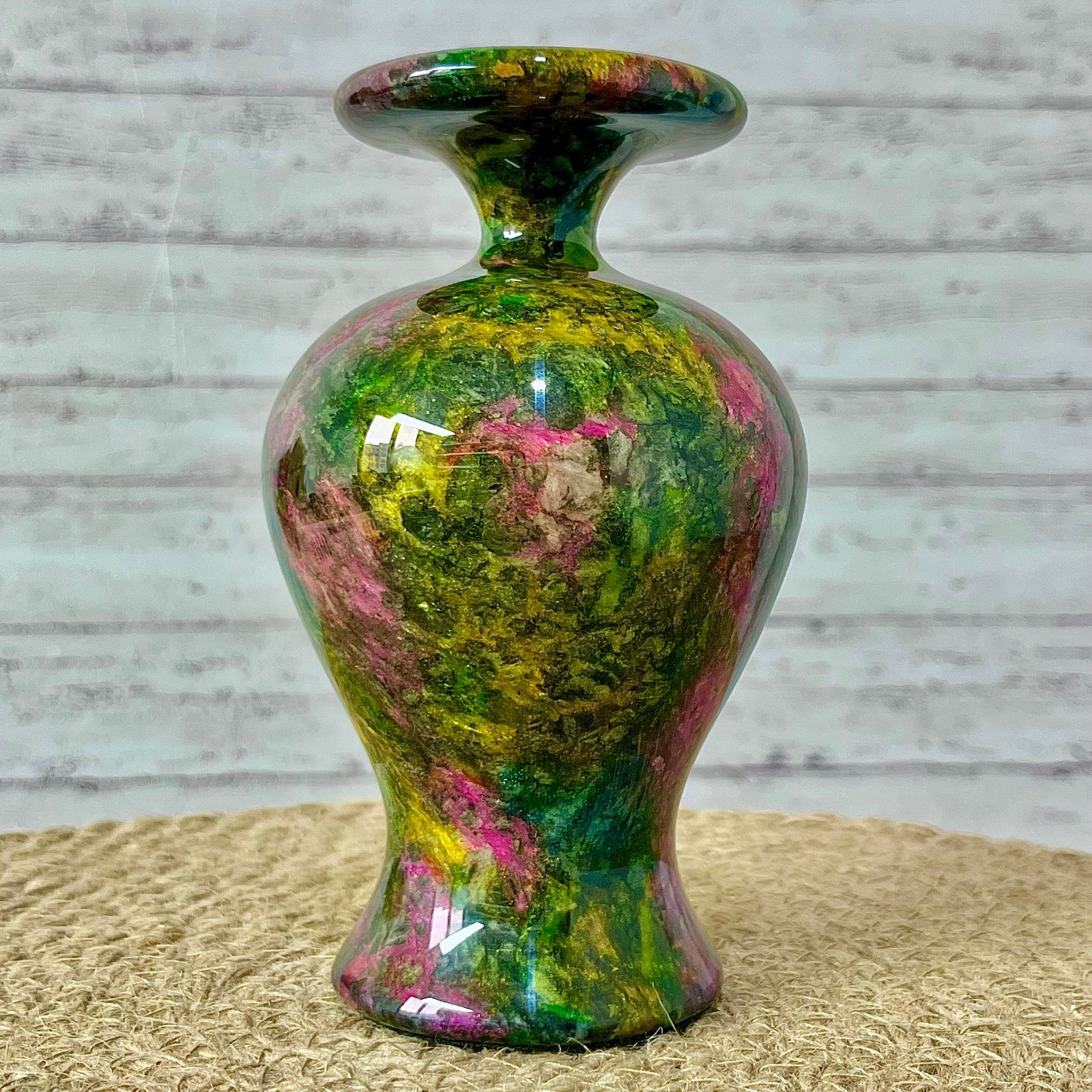 Small Neck Polychrome Jade Vase Single Stem Flower Arrangement Ornament 870 g