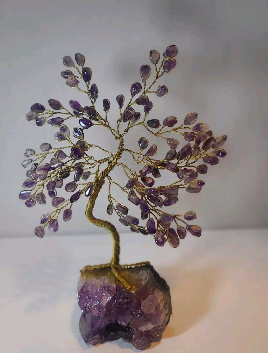 VTG 70s Amethyst Tumbled Crystal Leaves and Gem Base Brass Wire Art 10″