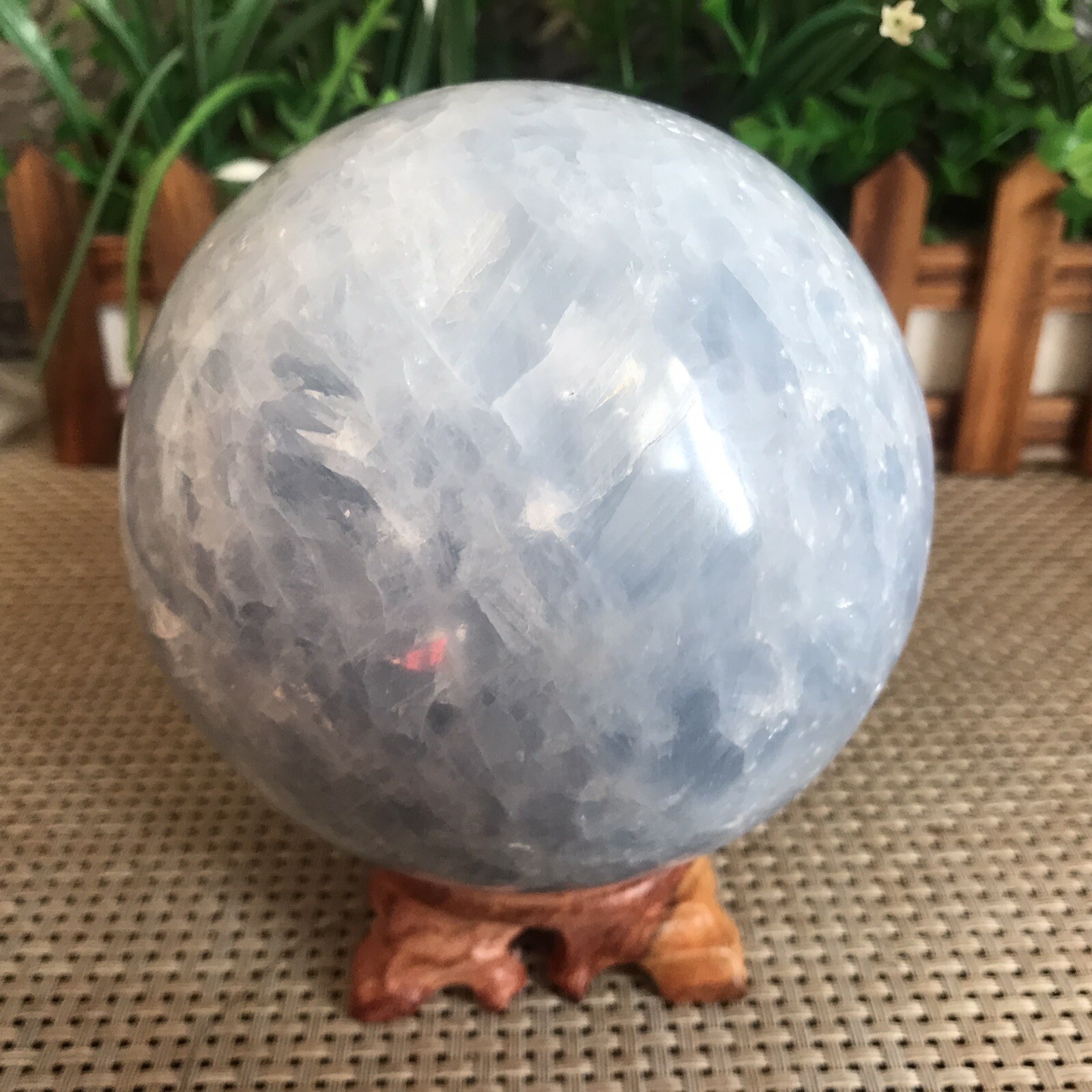 1915G 110mm Beautiful crystal ball beautiful natural kyanite ball Y01