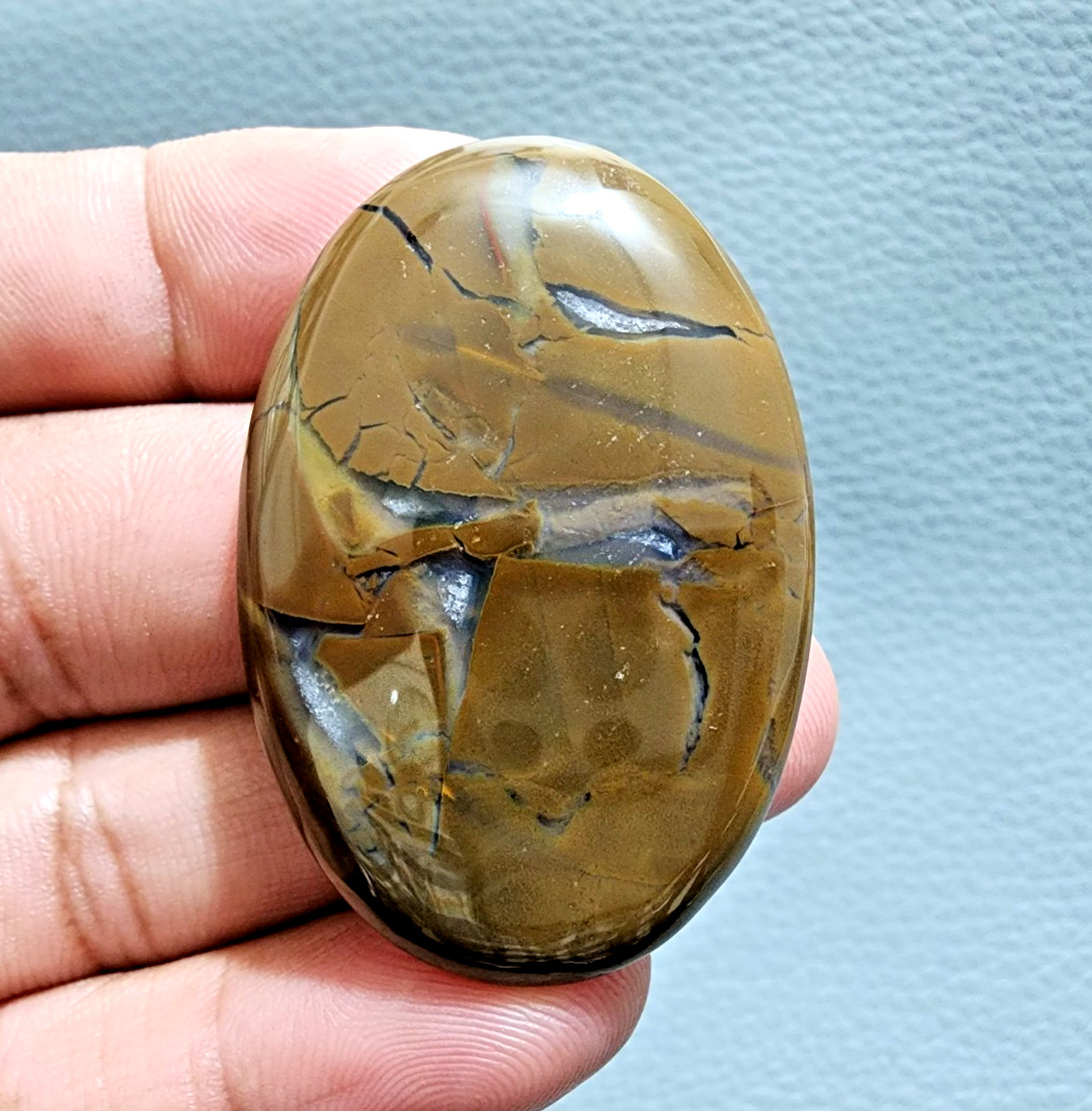Top Quality Septarian Crystal Dragon Stone Oval Shape 84 Crt Gemstone Cabochon