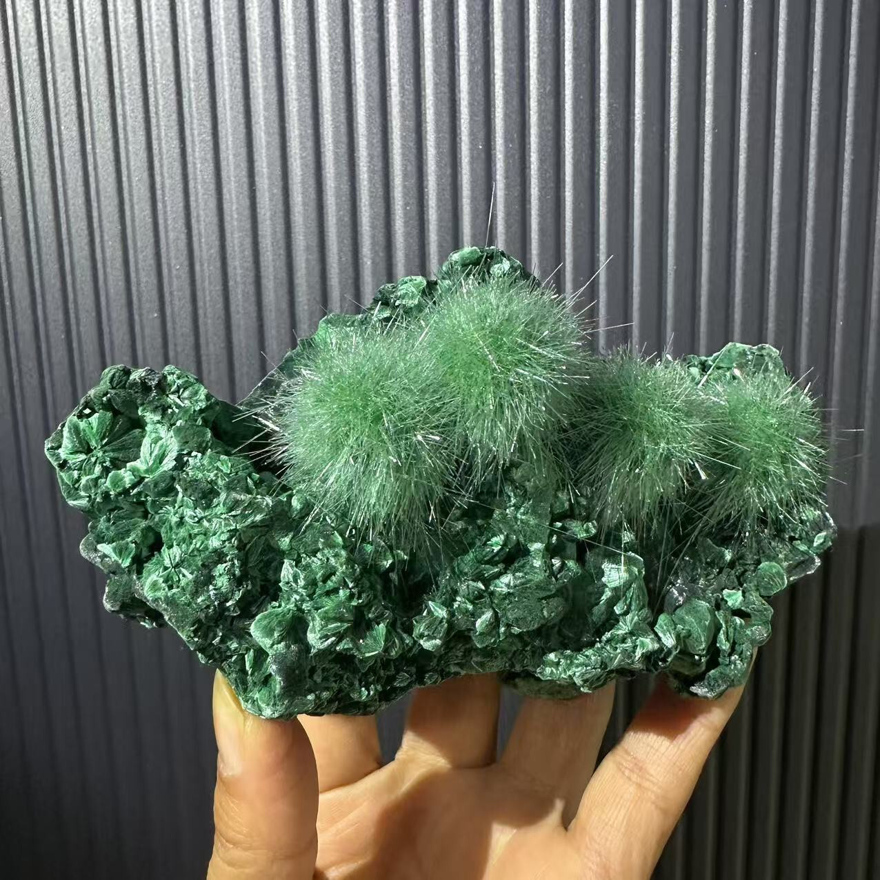 547g Natural malachite Crystal Quartz Ore Healing Mineral Specimen