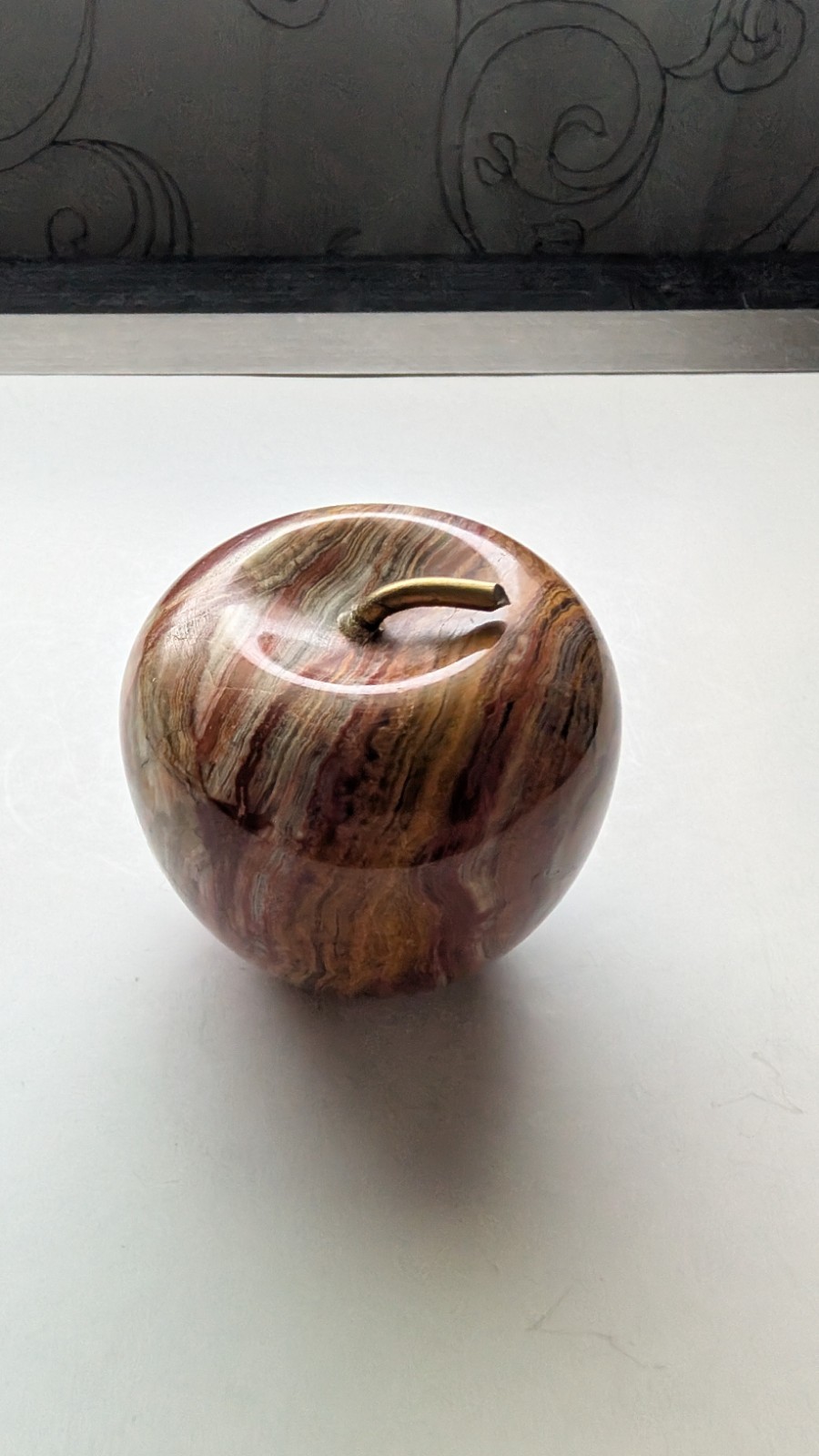 Vintage Carved Banded Onyx Marble Apple Brass Stem Paperweight MCM Teacher