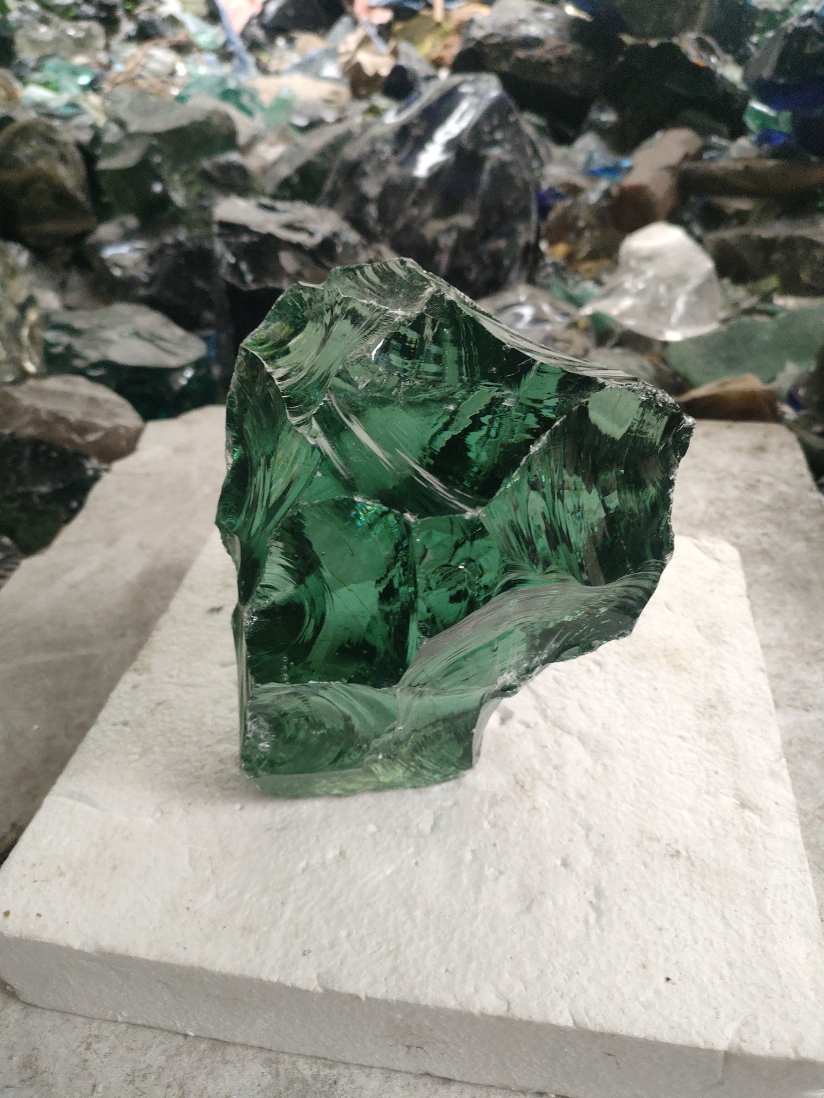 2.68kg(139) Special Colour Light Green/Leaf green natural rough Andara Crystal M