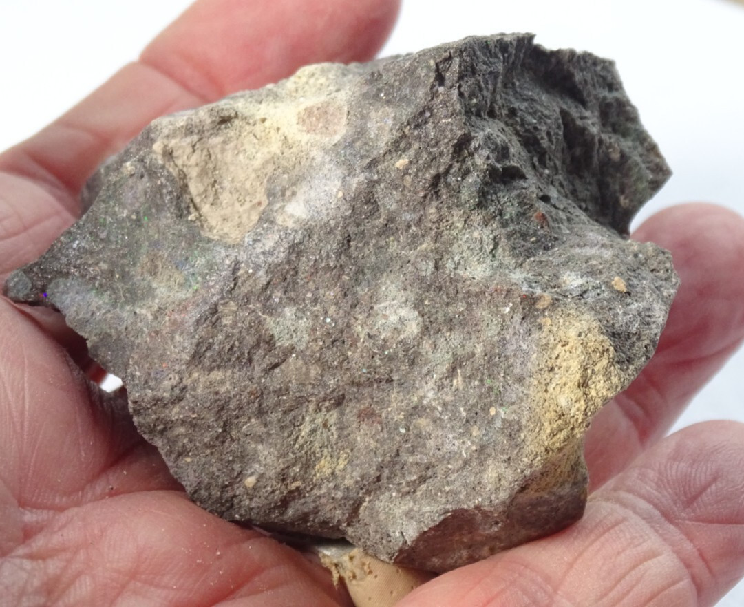 NATURAL BLACK OPAL PIECE- HONDURAS – App. 5.6 x 5.2 x 4,5 cms 97.95 gms #2
