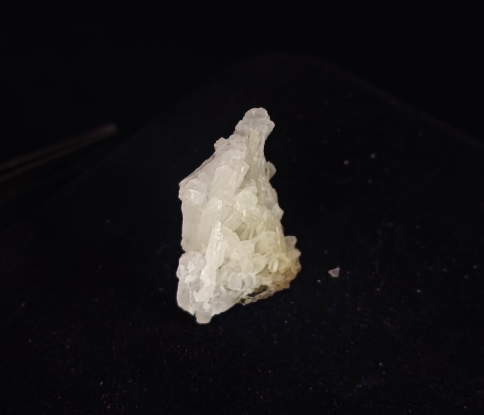 Natural Scolecite Spray Crystal Cluster Zeolite Specimen