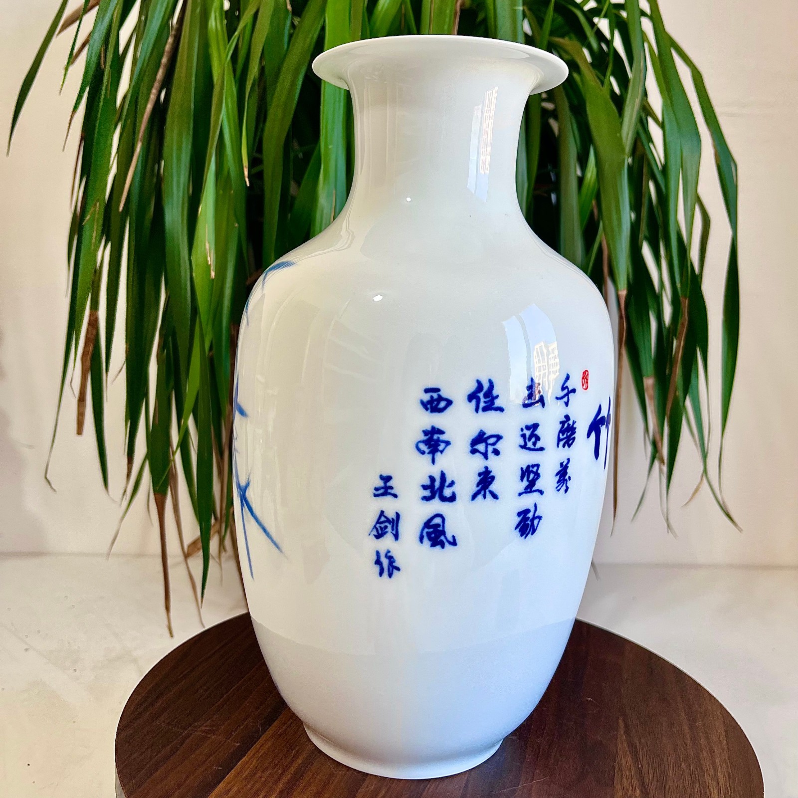 1.76LB Classic landscape painting poetic ceramic vase from Jingdezhen, China