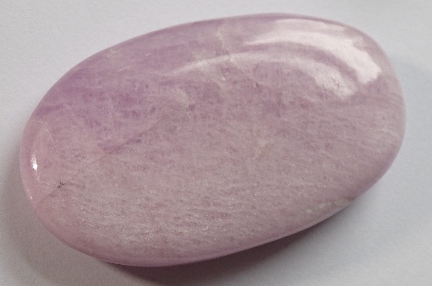 STUNNING GEMMY KUNZITE PALMSTONE 5.9 x 3.4 cms 47.97 gms