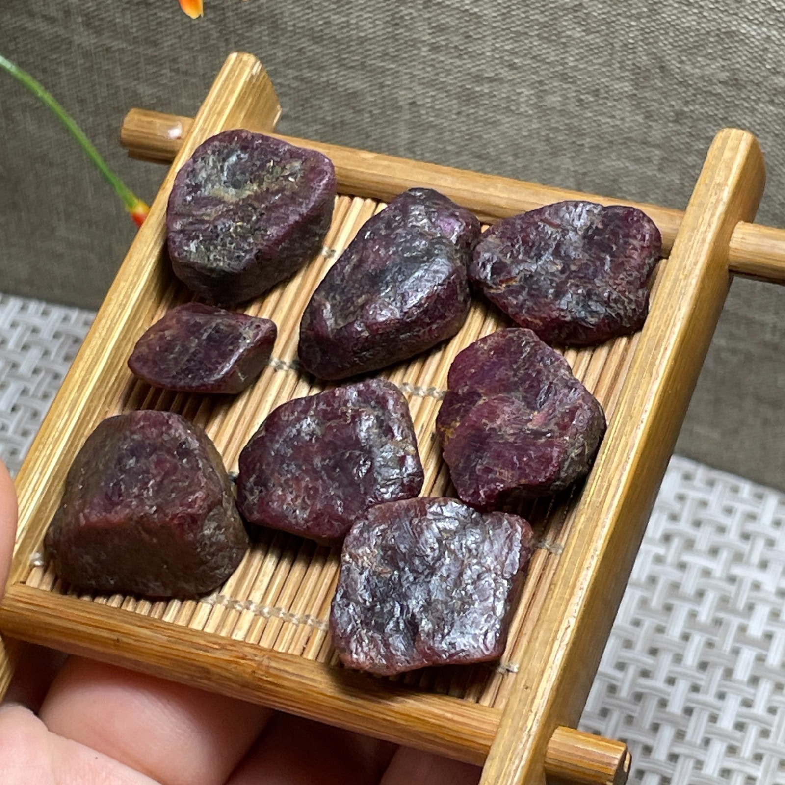 1kg Ruby Corundum stone – Red Sapphire Unprocessed Random shipping