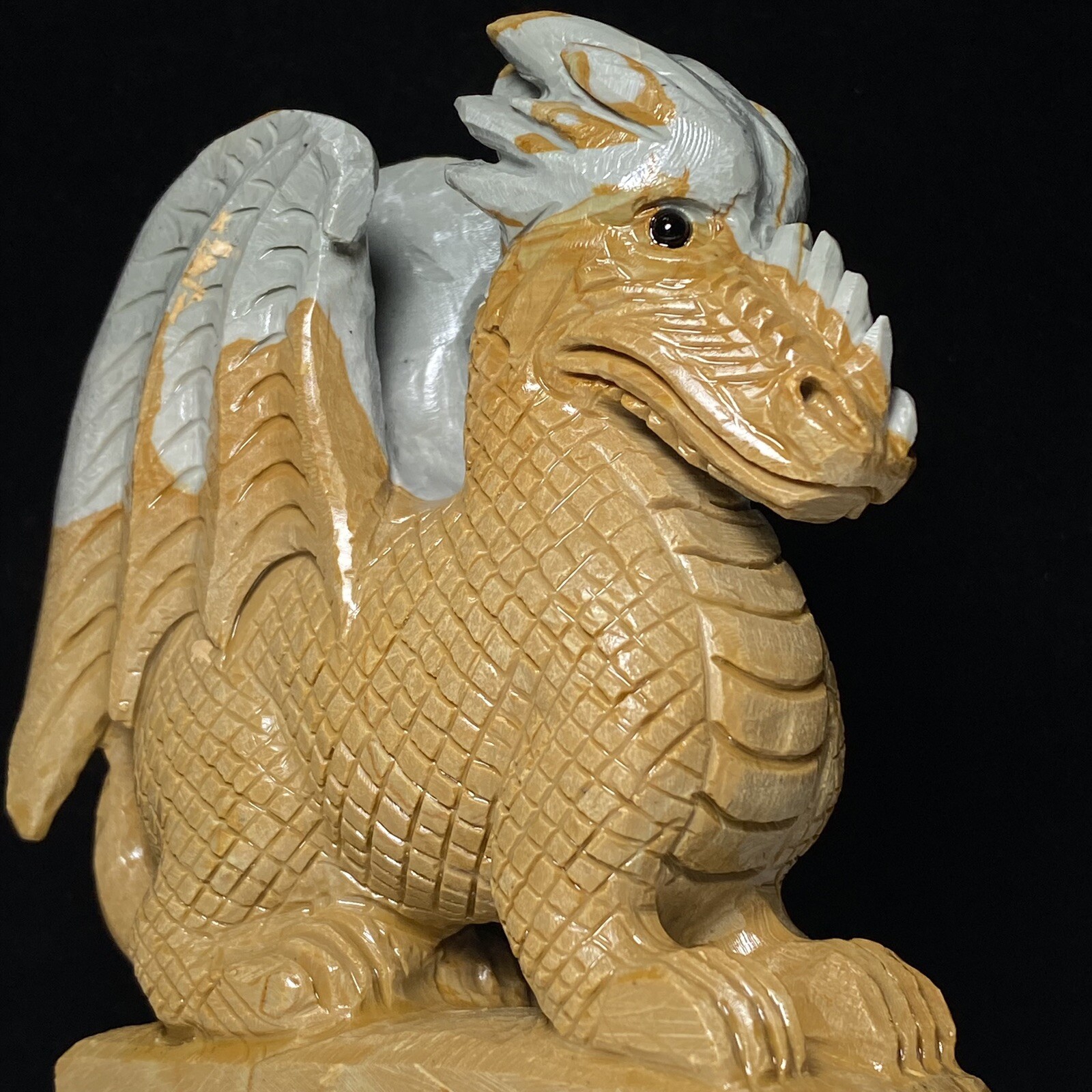 Natural Cluster Quartz Mineral Specimen Songhua Stone Handcarved flying dragon