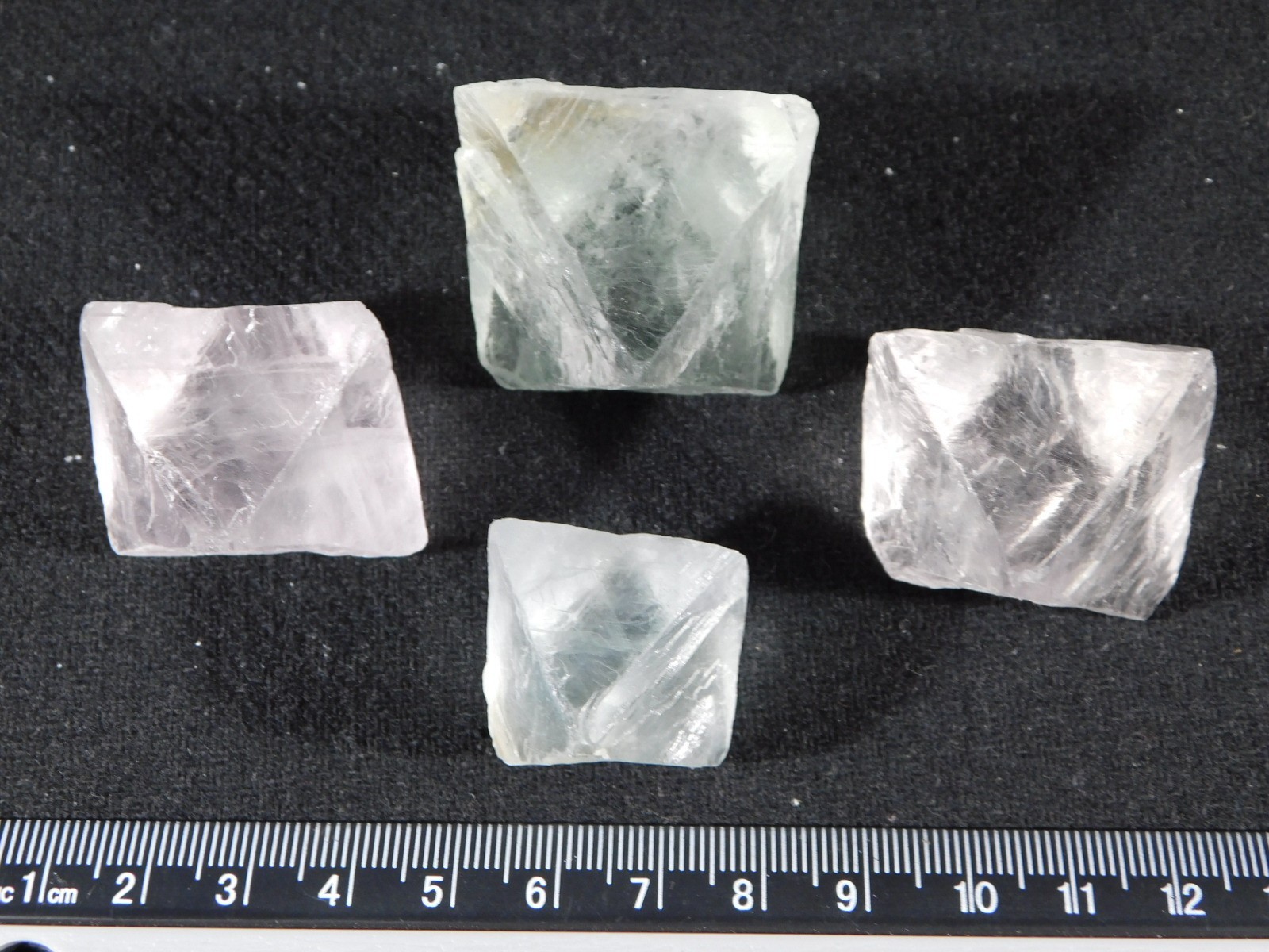 Lot of FOUR! AAA Fluorescent Semi Translucent FLUORITE Octahedron Crystals 188gr