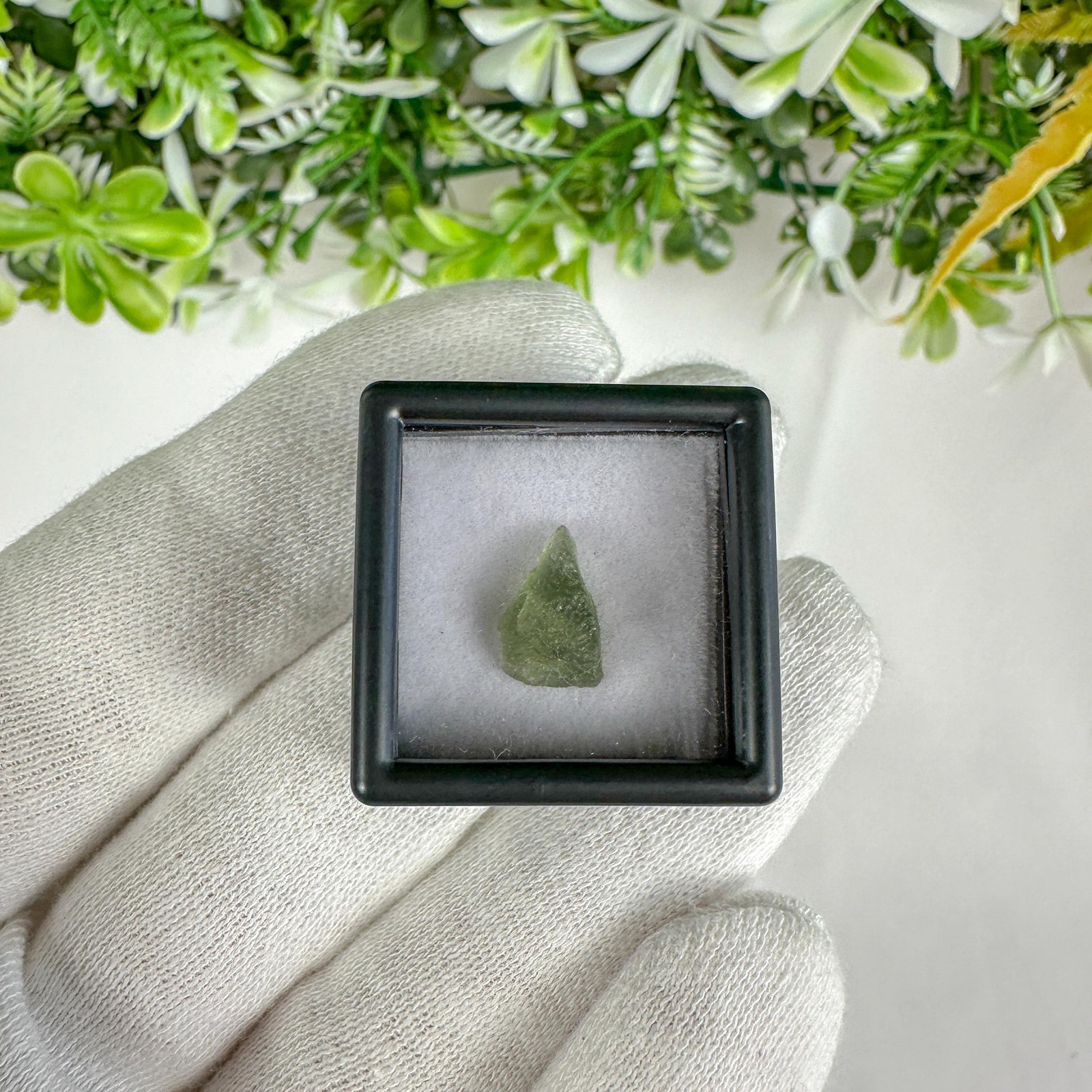 Raw Moldavite / Rough Natural Green Czech Republic Tektite / Spiritual Awakening