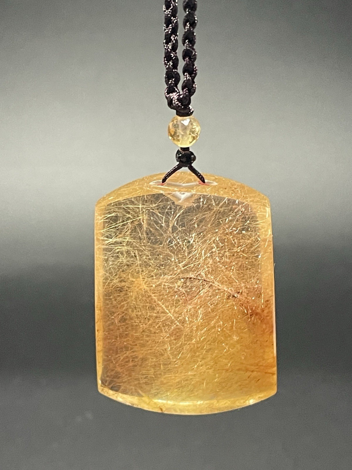 ( 42g ) 45*33*15mm Natural Gold Rutilated Quartz Titanium Crystal Pendant AAAAA