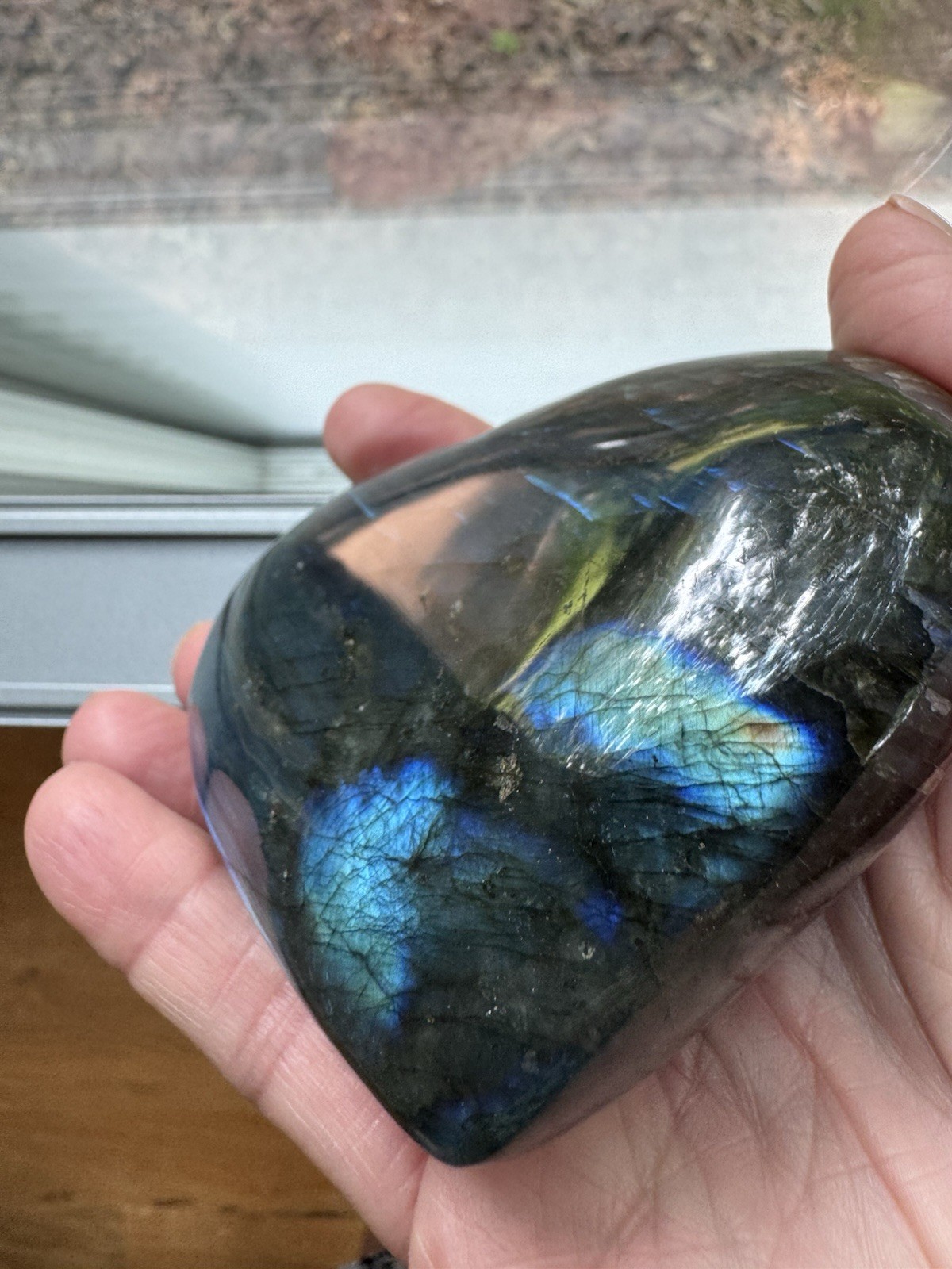 Labradorite Natural Heart Shape Crystal Multi-Color Quartz palm stone, med. NEW