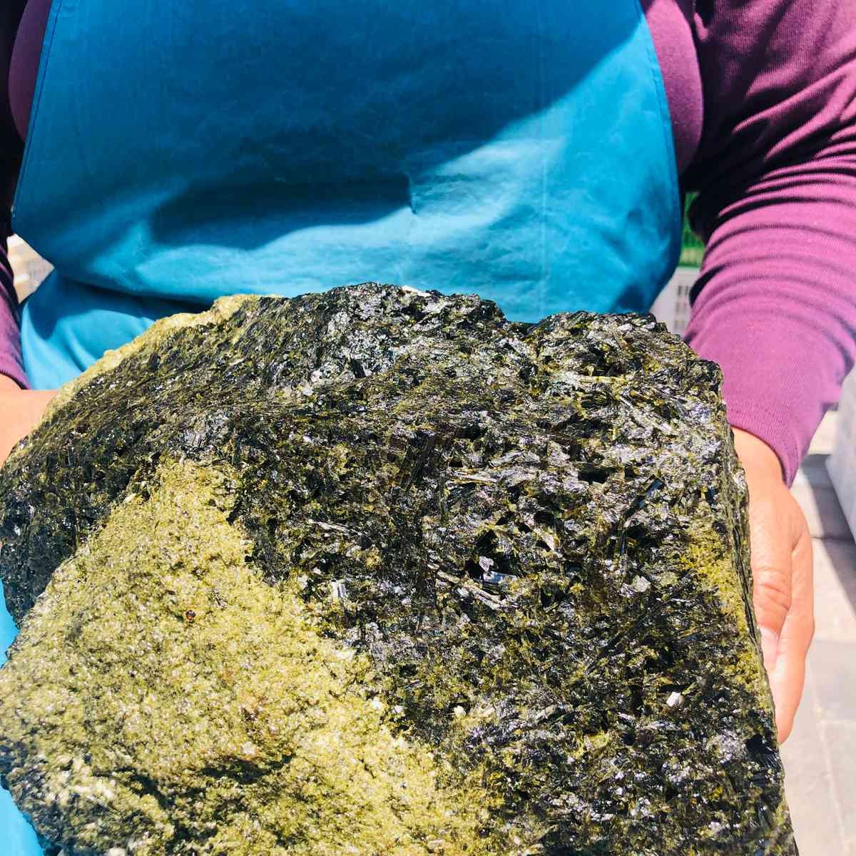 33.06LB Natural green tourmaline mineral quartz crystal specimen specimen REIKI