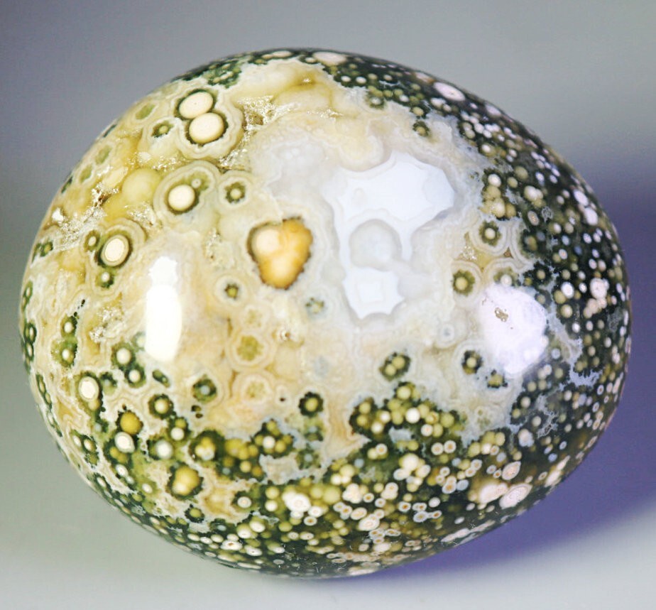 Natural Round Eye Ocean Jasper Agate Quartz Crystal Palm Stone Mineral Specimen