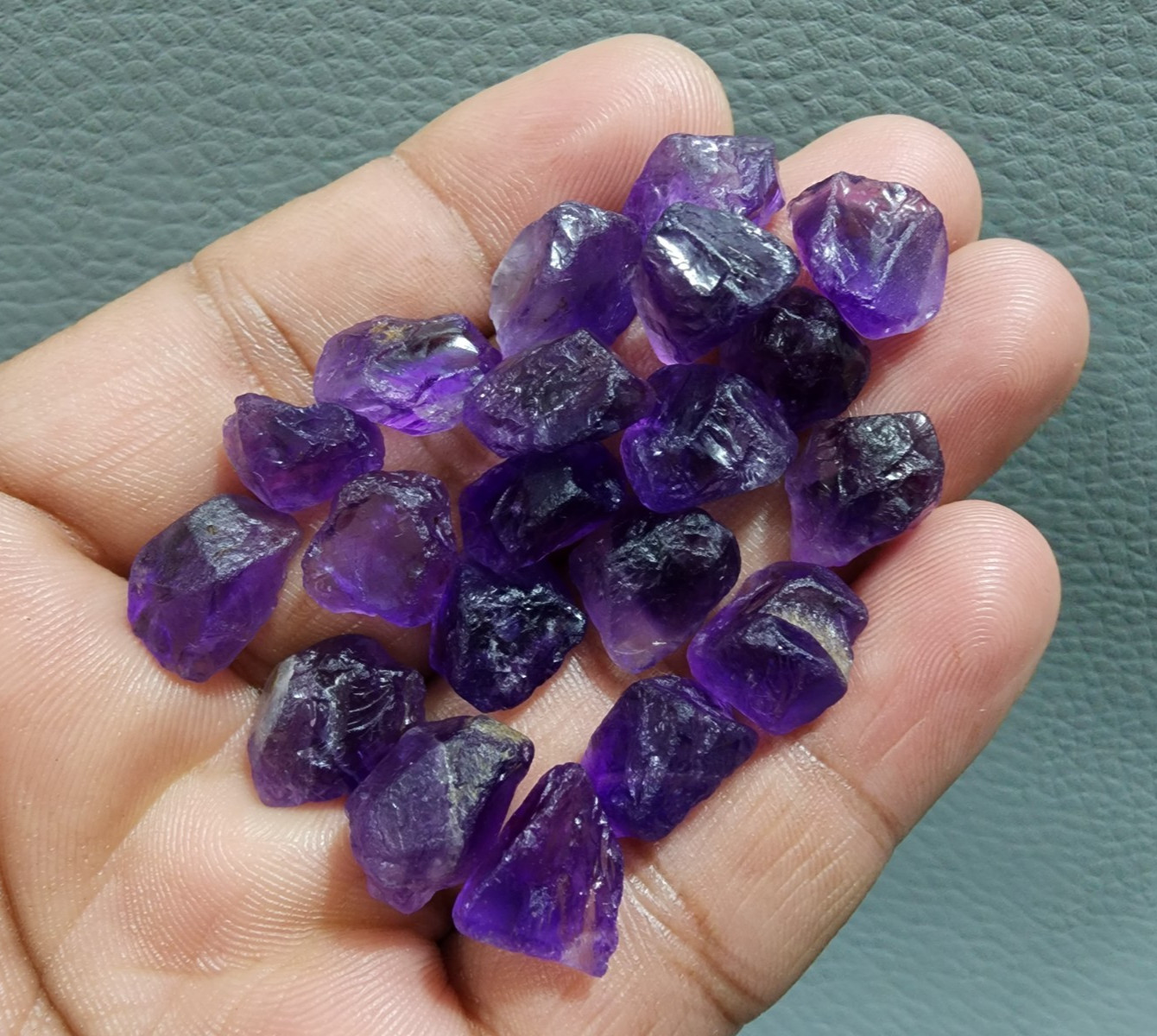 20 Pcs Pretty Purple Amethyst Rough 11-15 MM Raw Size Crystal Amethyst Gemstone