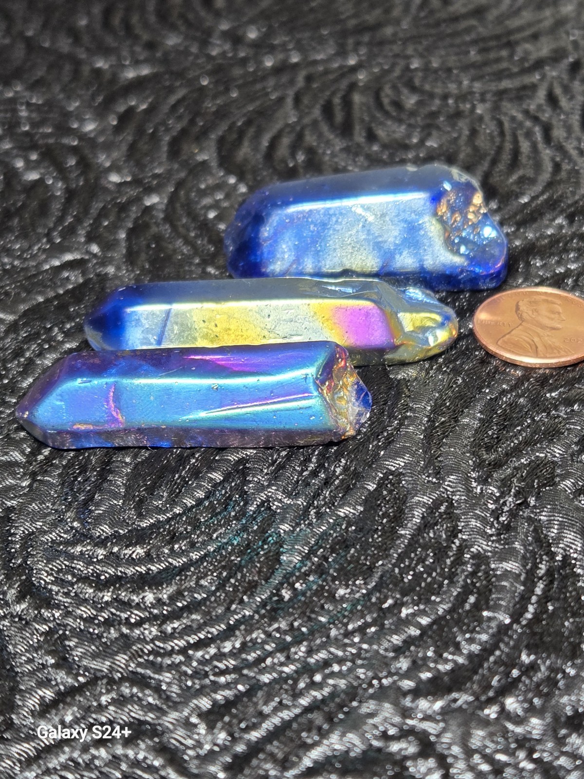 Titanium Quartz (imitation) Natural Point Set of 3 “iridescent blue”