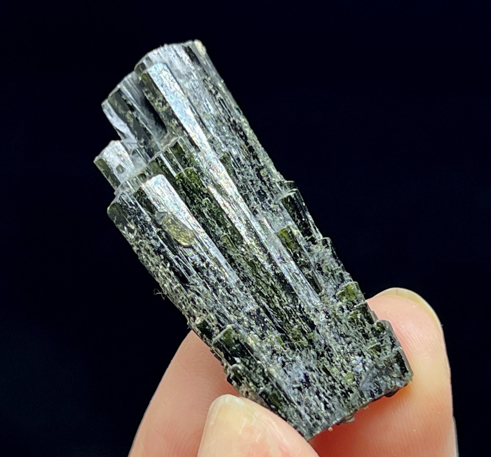 37mm Quartz on Bright Lustrous Hedenbergite from Inner Mongolia, Natural Mineral