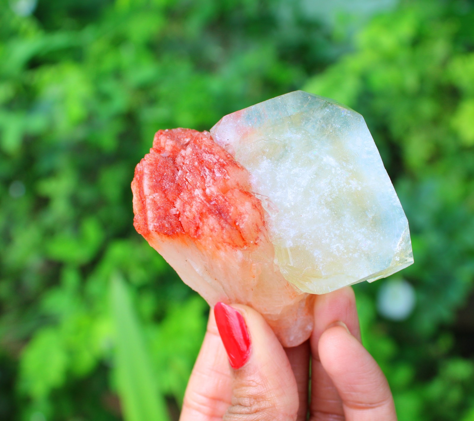 APOPHYLLITE CRYSTAL WITH STILBITE MINERAL SPECIMEN
