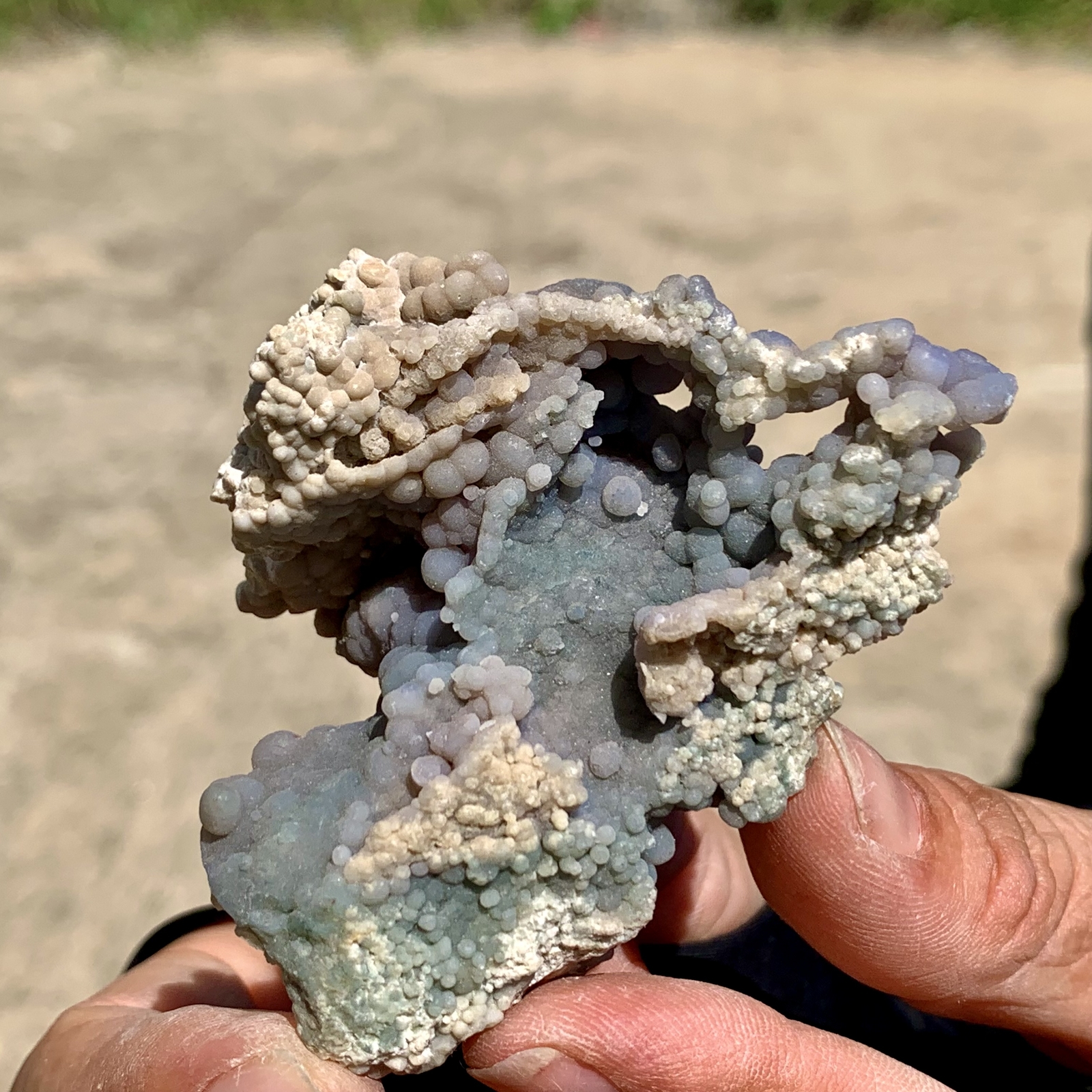 62G Natural purple grape agatequartz crystal granular mineralspecimen