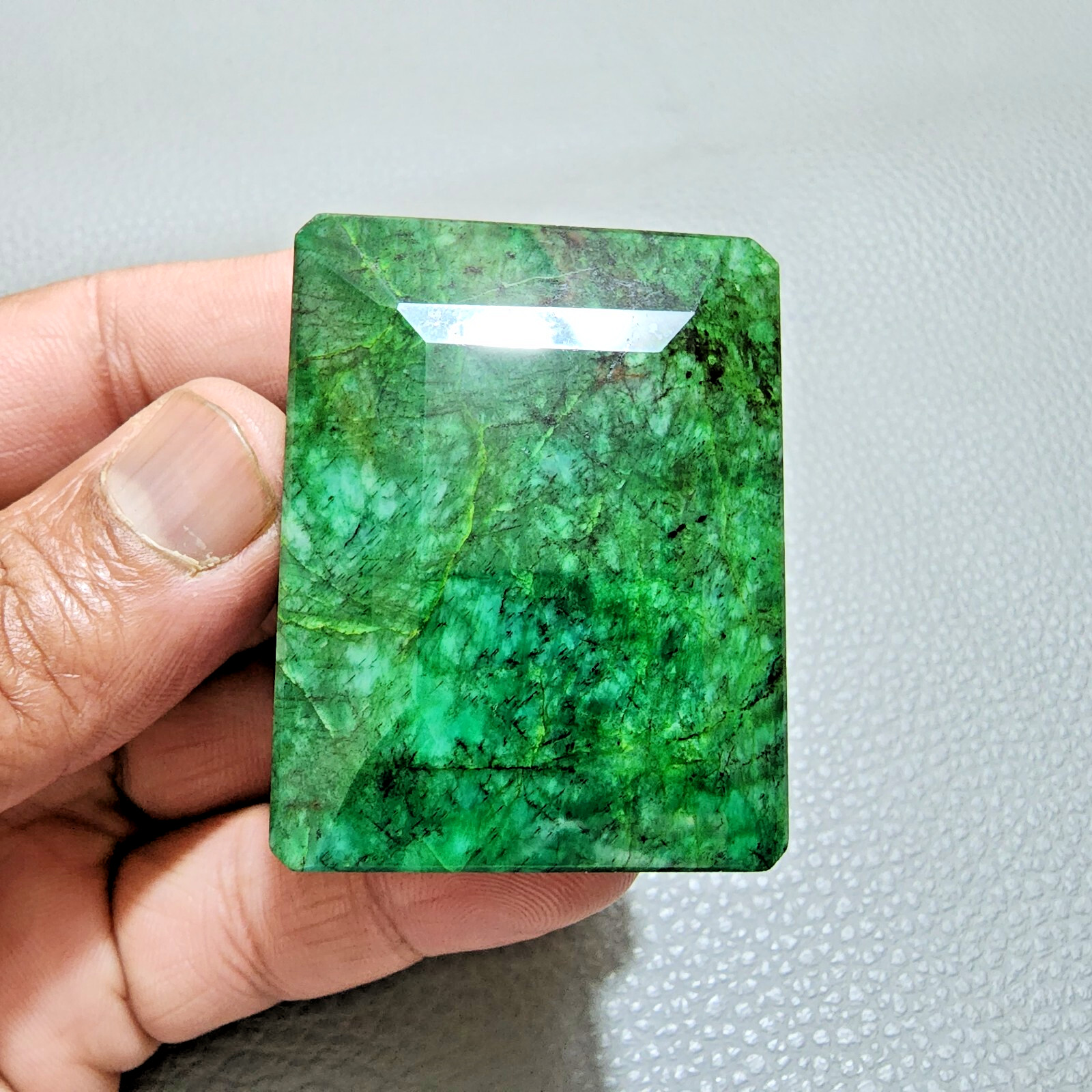 Ultimate Top Size Green Brazilian Emerald 386 Crt Loose Gemstone Jewelry Making