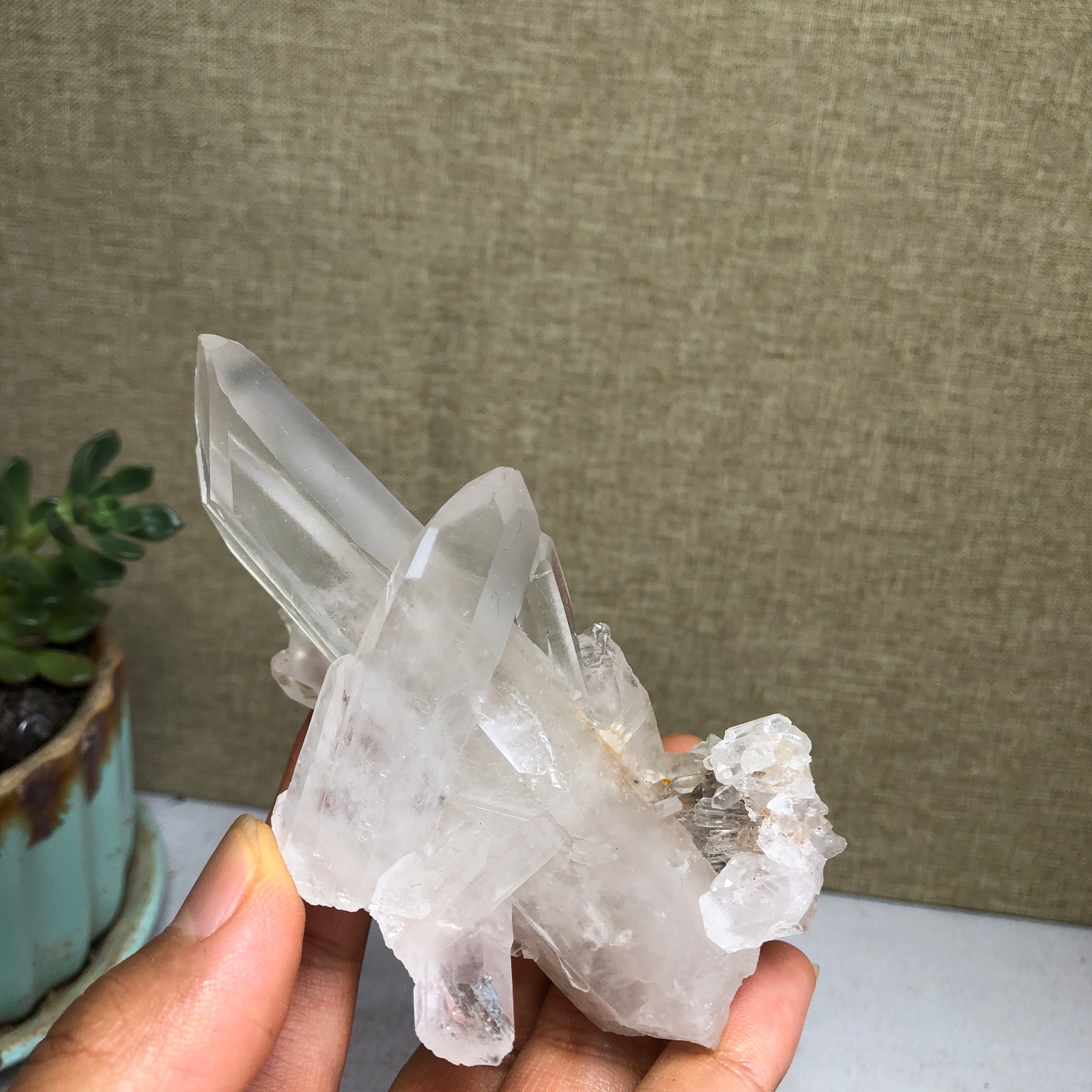 92mm Top Natural crystal clusters pretty Quartz Mineral Specimen 139g A5470