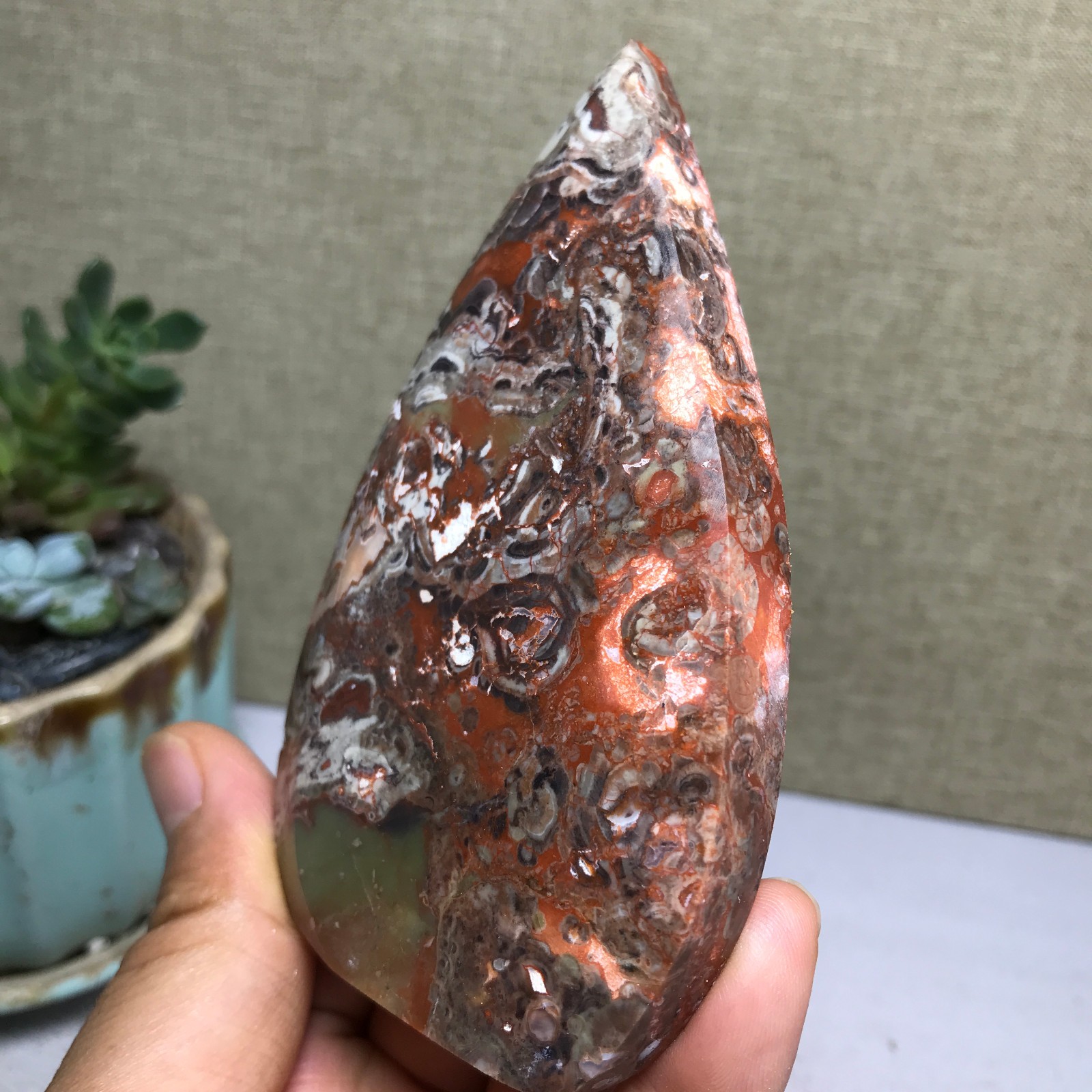Natural Indonesian Bloodstone agate point leaf Crystal specimens 164g A5133
