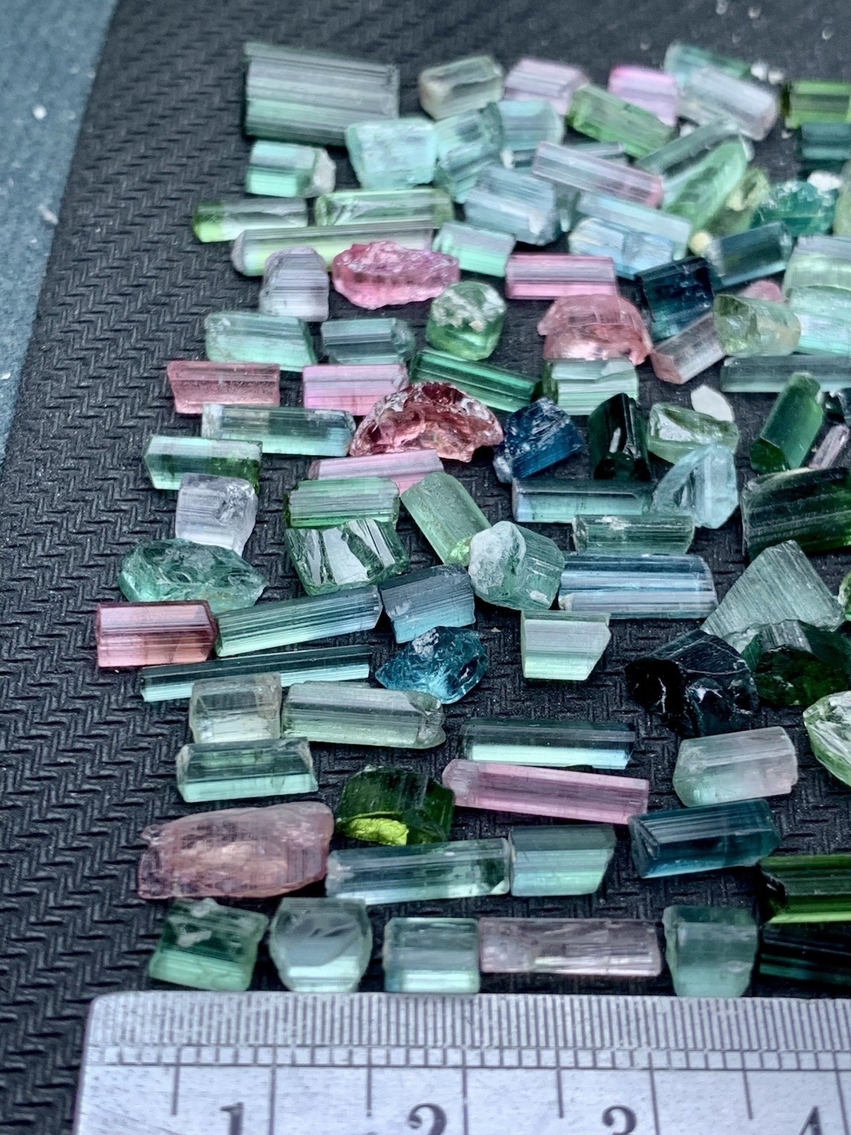 Multi Colour Tourmaline Eye Clean & Loupe Clean 137 Carats Rough For Cutting