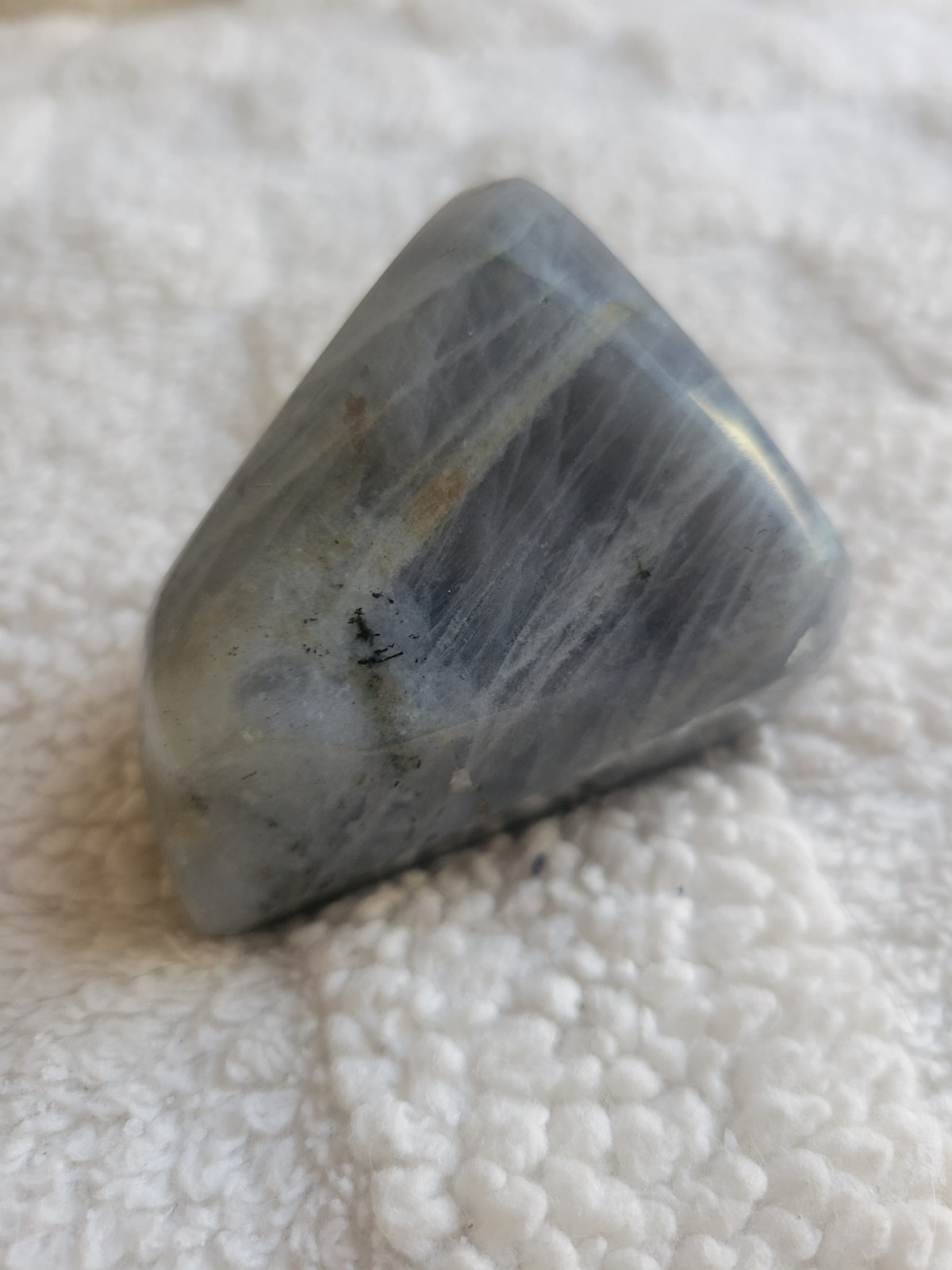 125g Polished Labradorite Crystal Stone – 2.5″