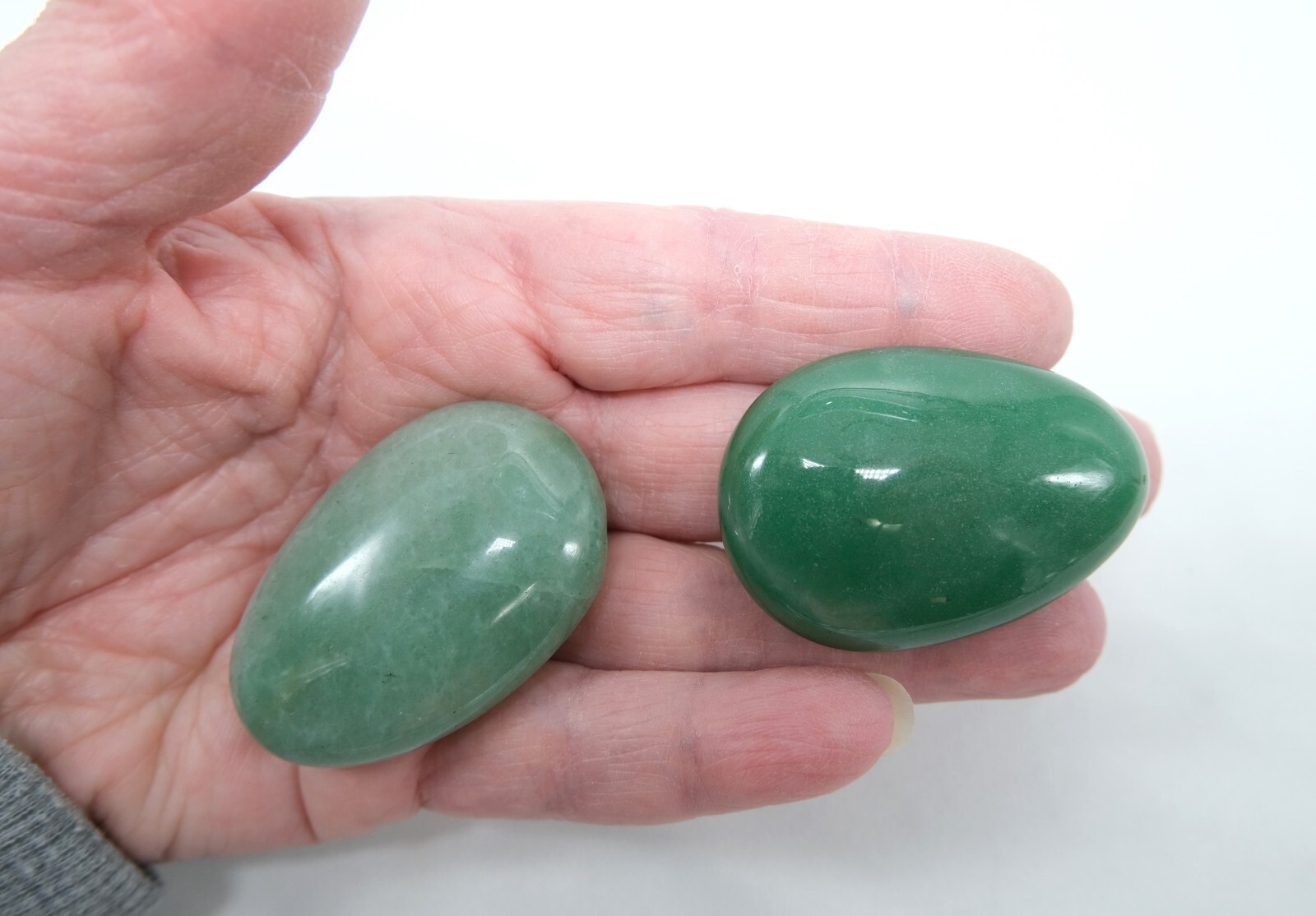 Various 45 mm Palm Stones