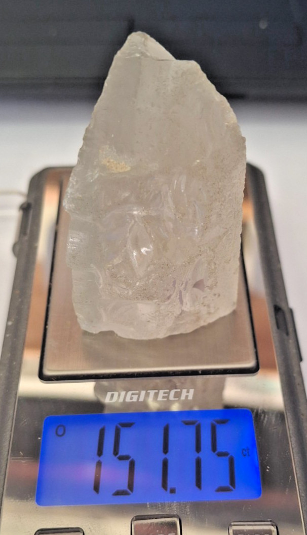 150.75 clean facet grade topaz crystal … Stanthorpe Aus. 46 mm x 26 mm x18 mm