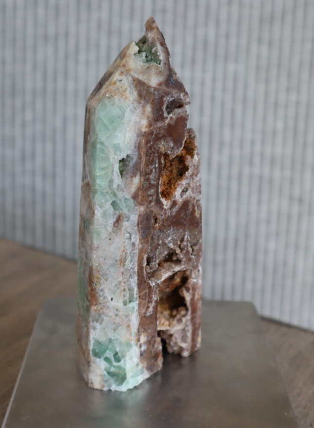 SPHALERITE WITH FLUORITE TOWER 5.07 INCHES TALL 291.3 GRAMS