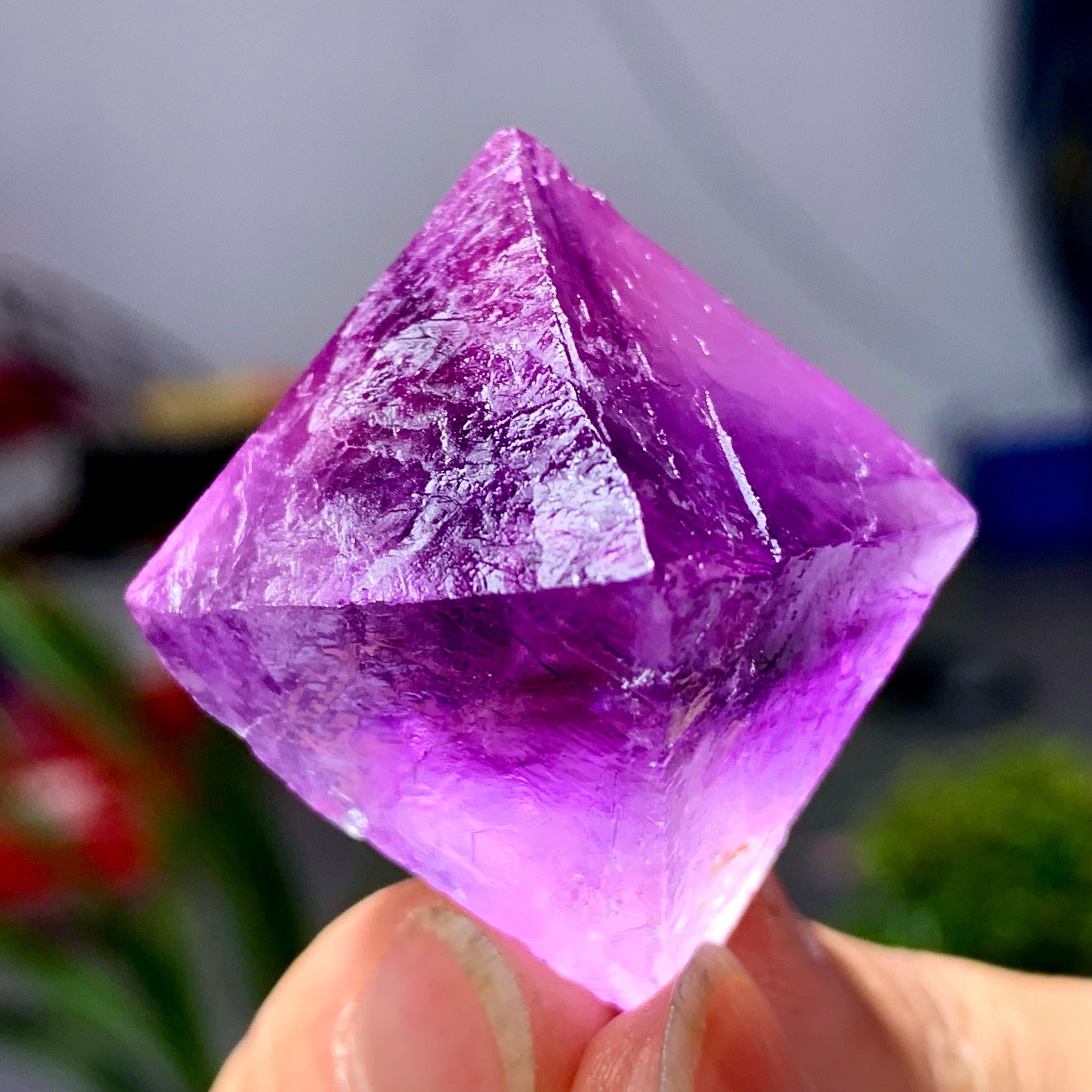 30G Natural purple fluorite octahedron quartz crystal healing