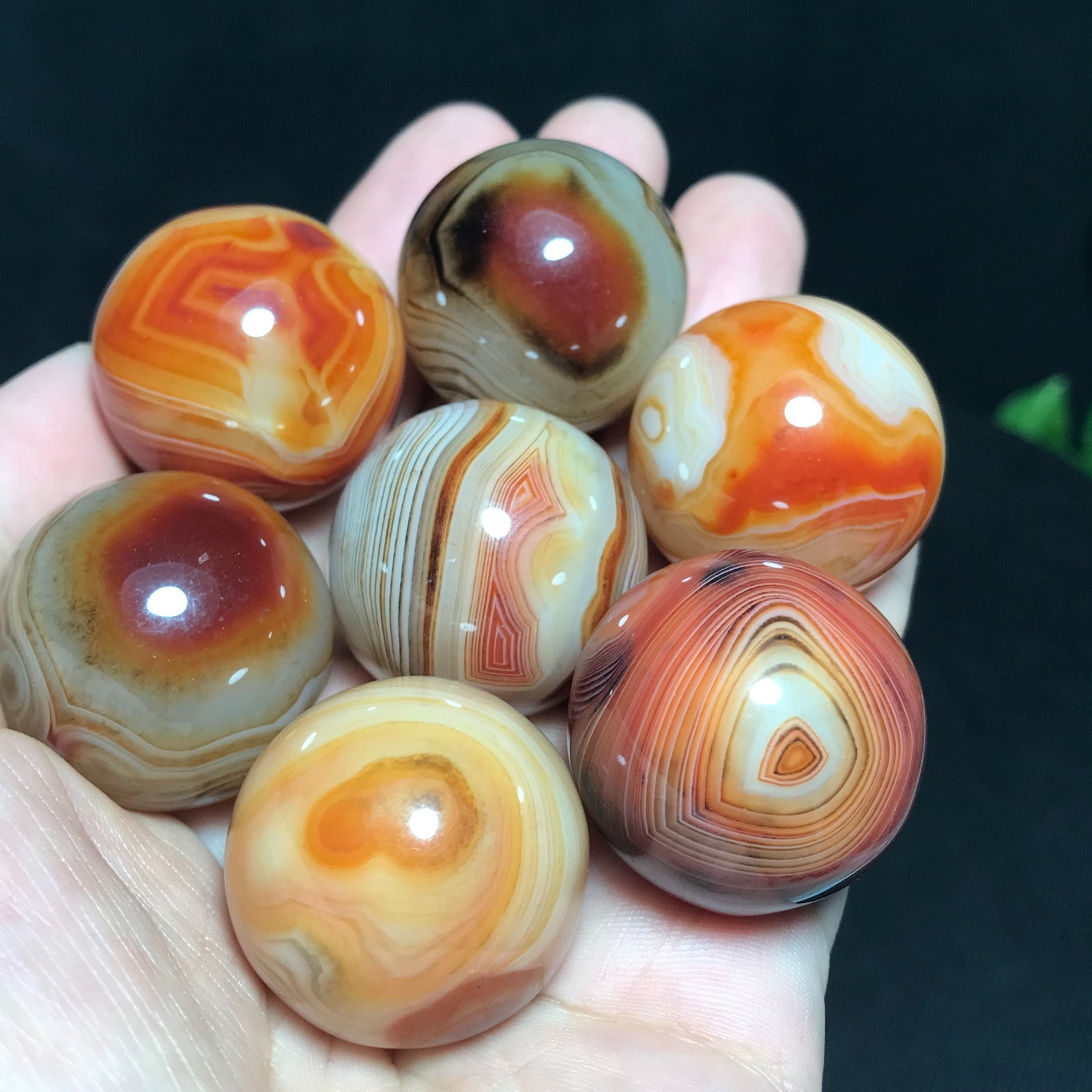 191g 7pcs 26mm Polished Silk Banded Lace Agate Ball Madagascar+base 477