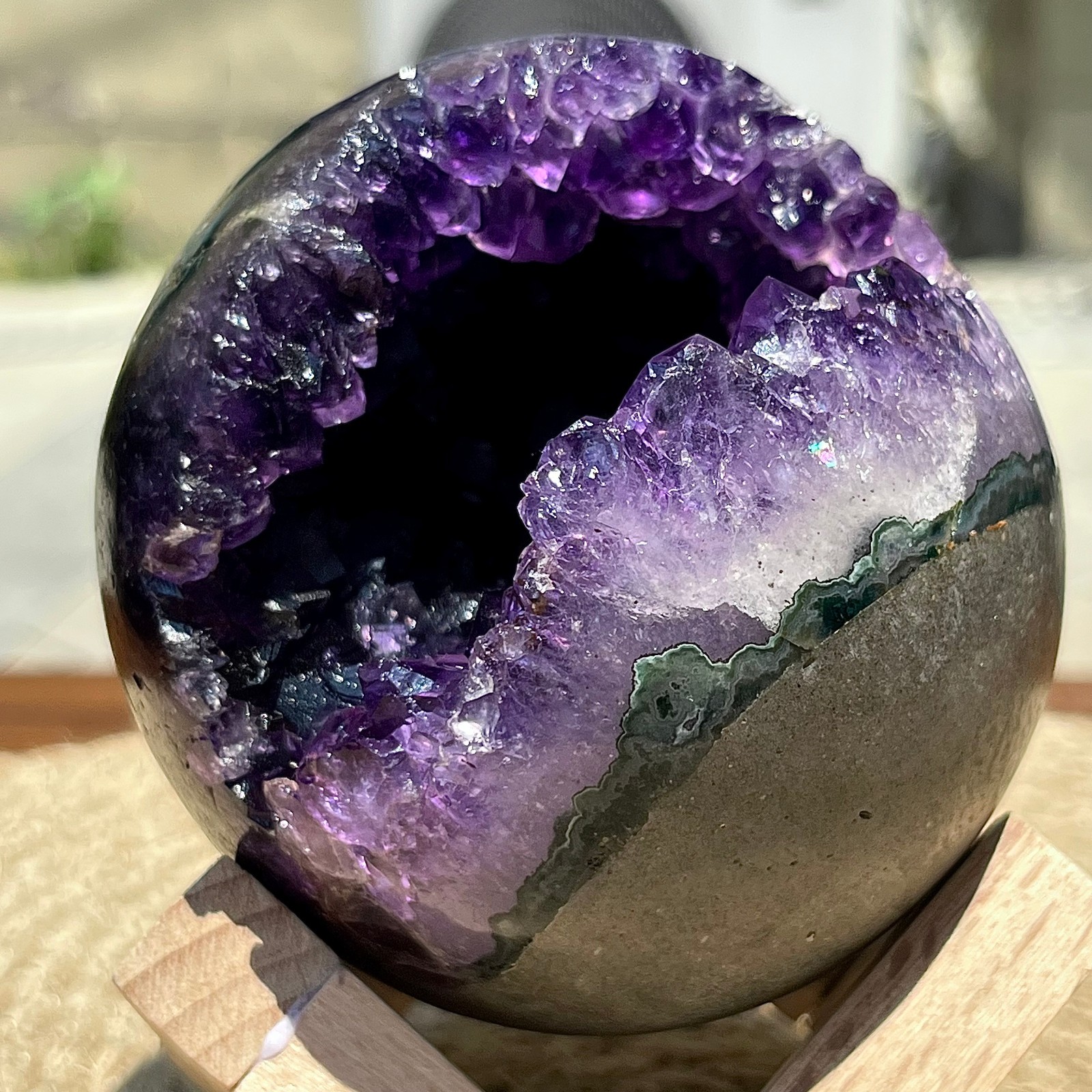 573 g Purple Amethyst Cave Smiling Mouth Quartz Cluster Home Office Display