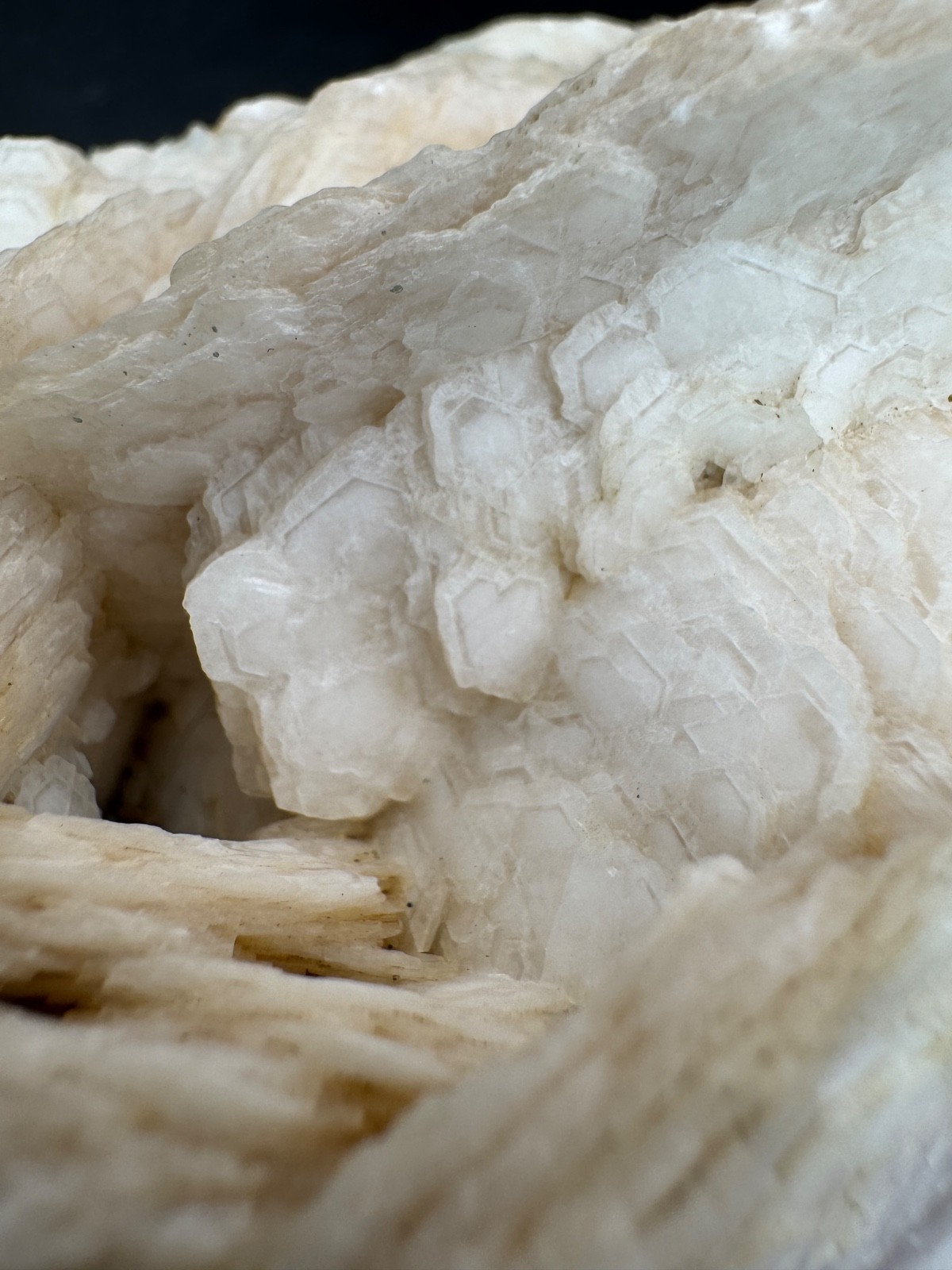 6672 Lovely White Petal Calcite with Pink UV Hu Bei 654g