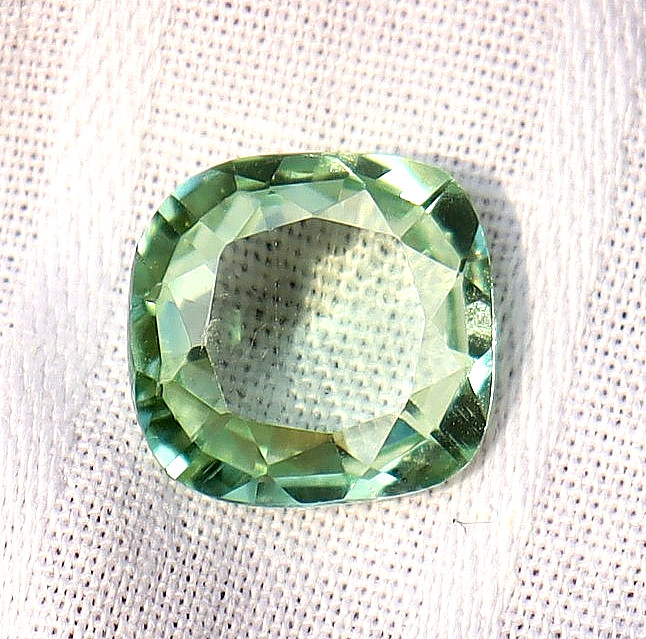 Natural Green Sapphire 4.05 Ct Cushion Cut Certified Loose Gemstone