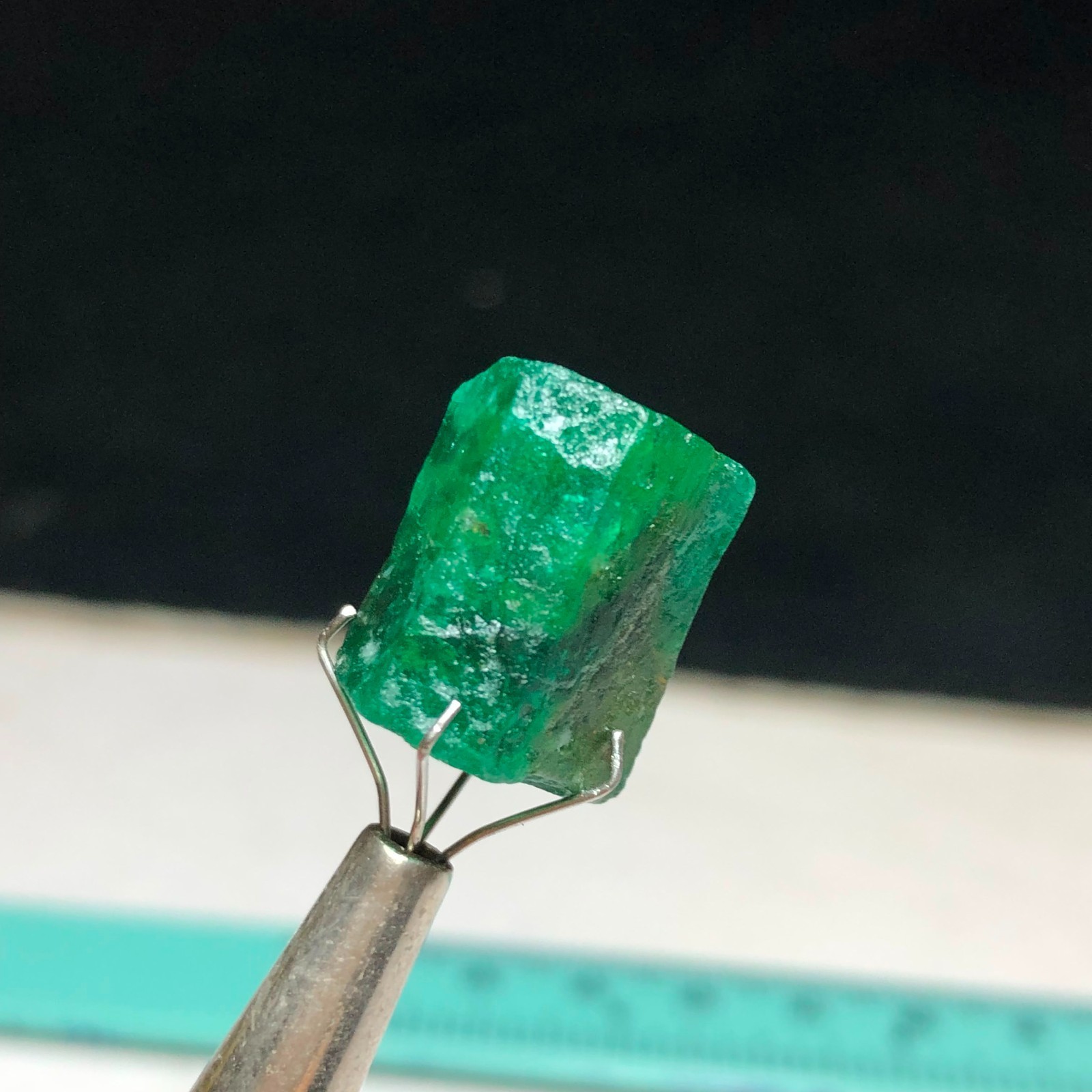 21.40 Carats Natural Vivid Green Rough Emerald Crystal from Swat Pakistan Mined