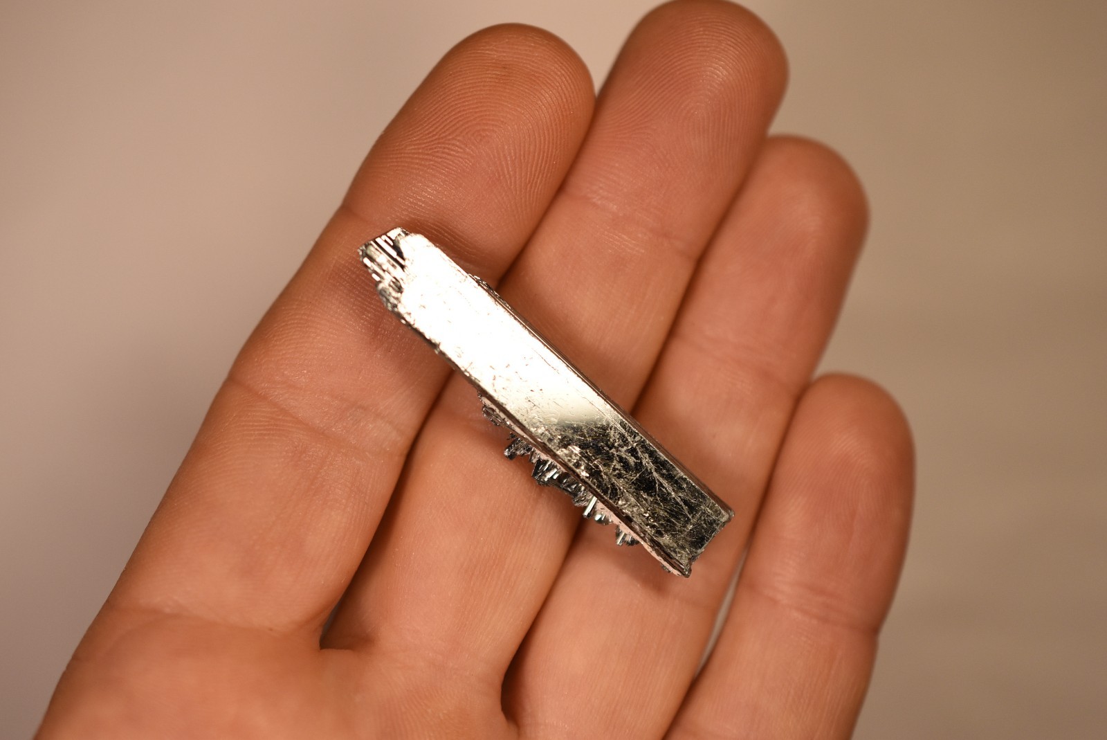 *STIBNITE* Crystal Specimen 4.8cm 7.3g Natural Rough China