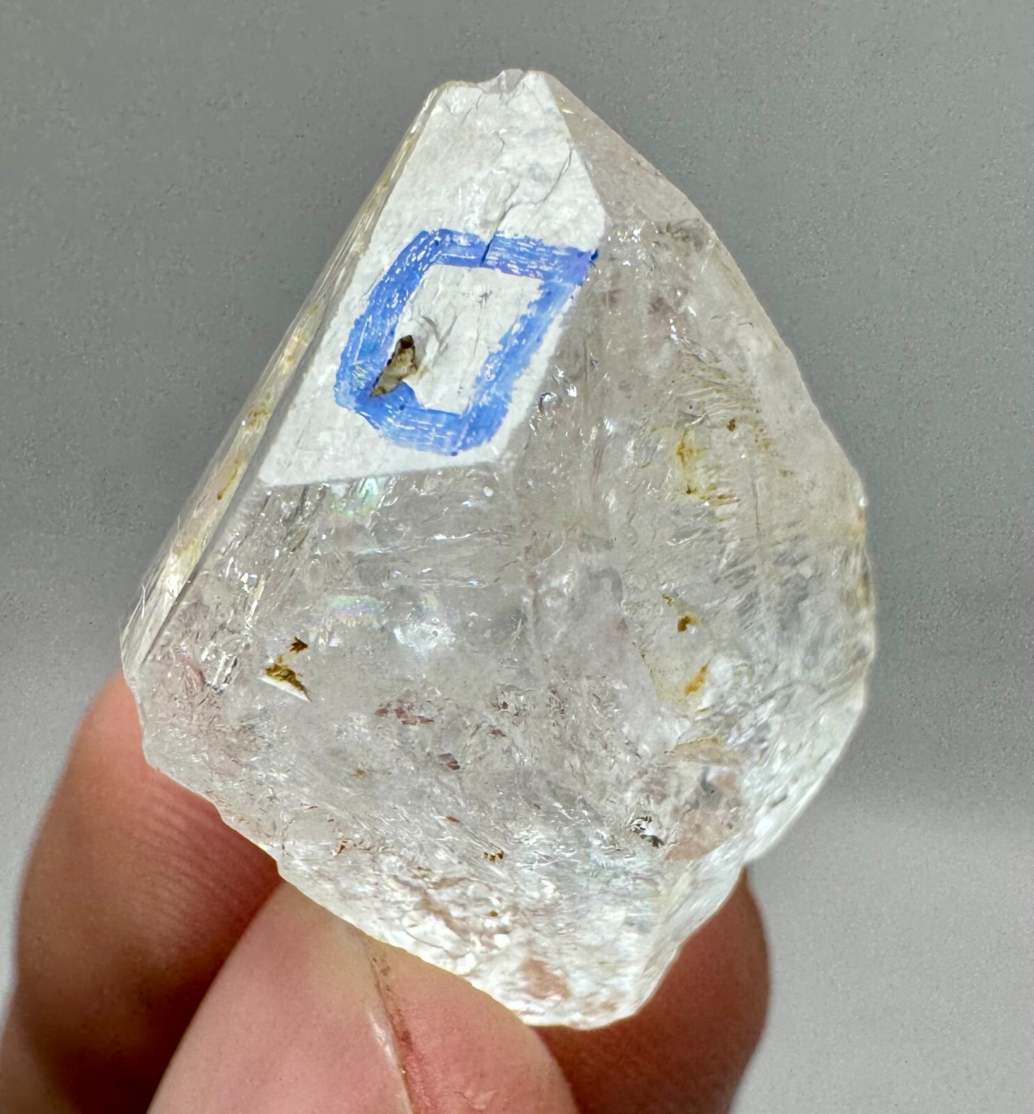 50 Carat Top Diamond,Quartz with moving Bubble Inside From Baluchistan Pakistan
