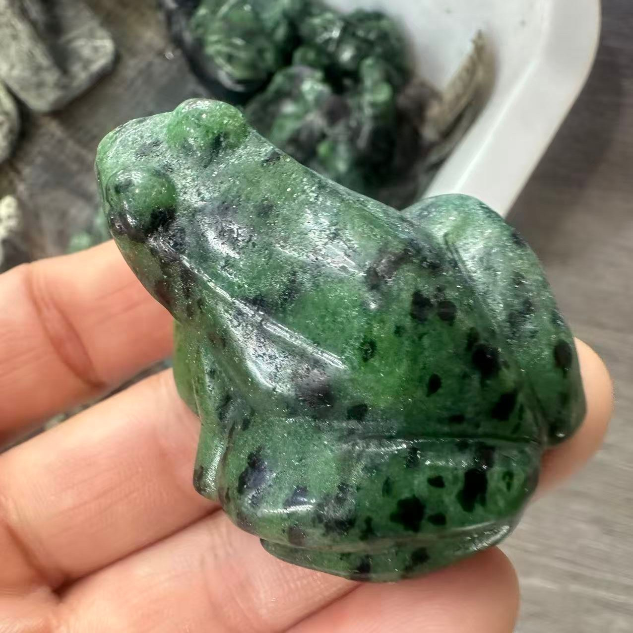 1pc Natural Epidote Quartz Carved Frog Skull Crystal Reiki Decor