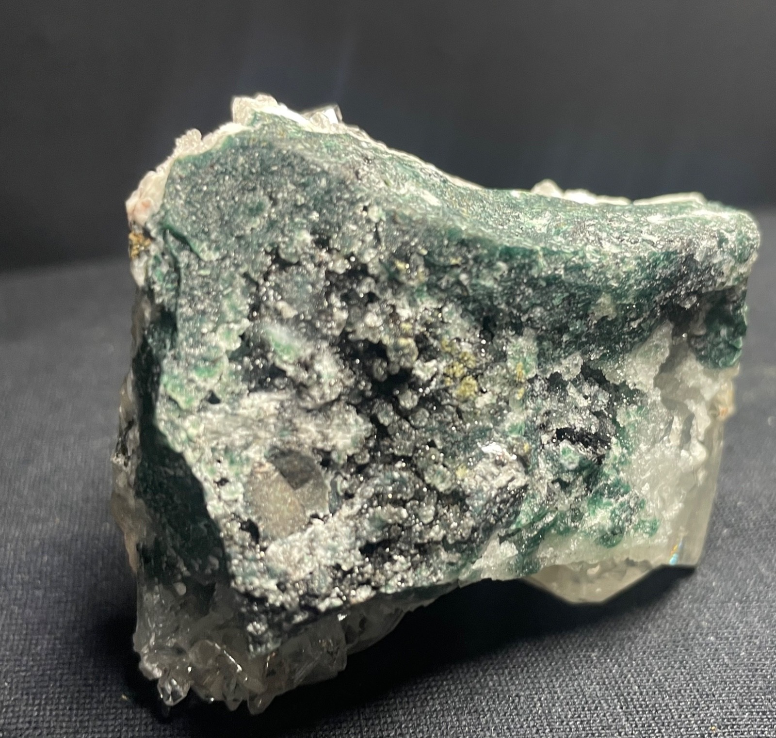 Natural Apophyllite crystal w/ chiral mineral stone 104 gr 6.5x4x4 cm